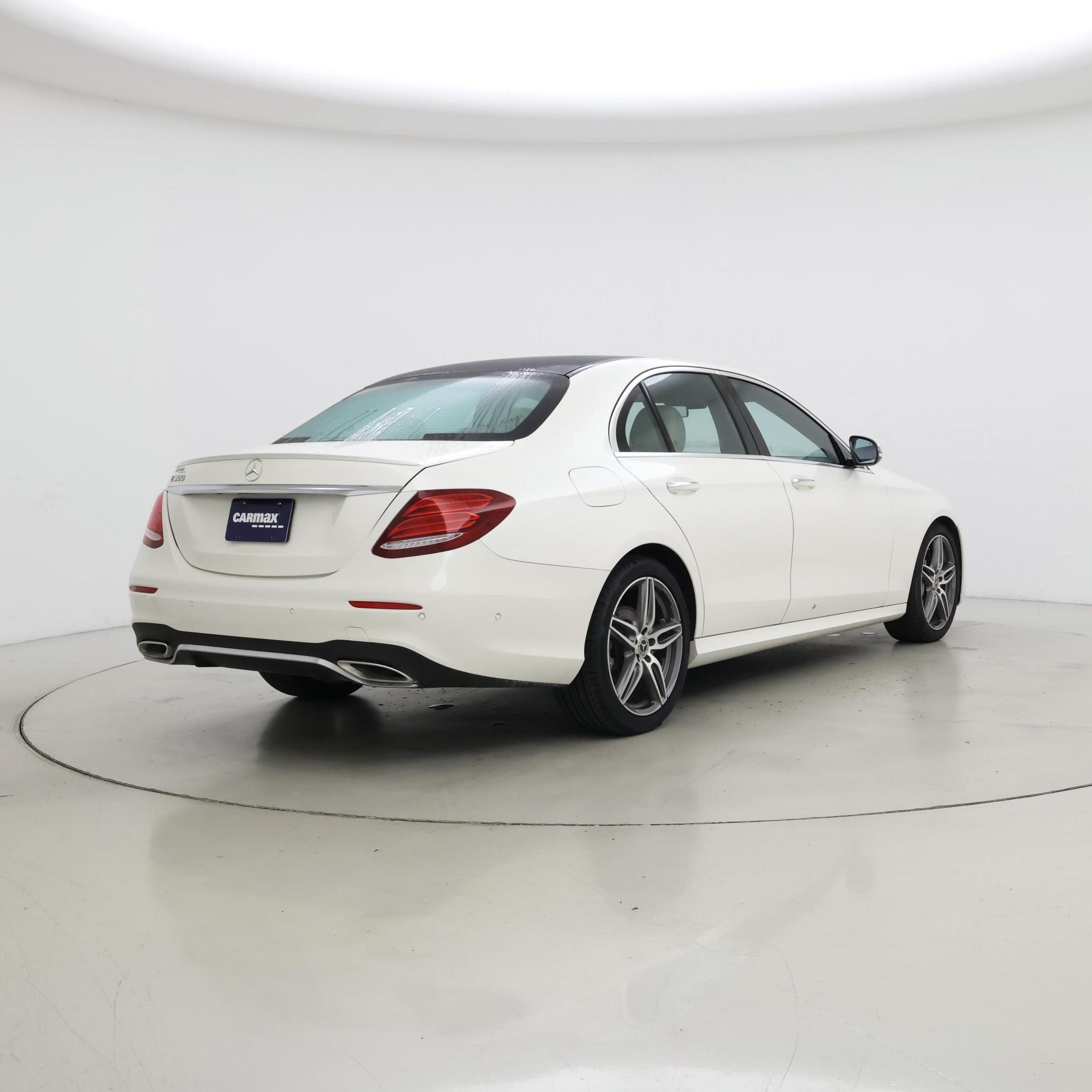 Thumbnail: 2017 Mercedes-Benz E-Class - 8