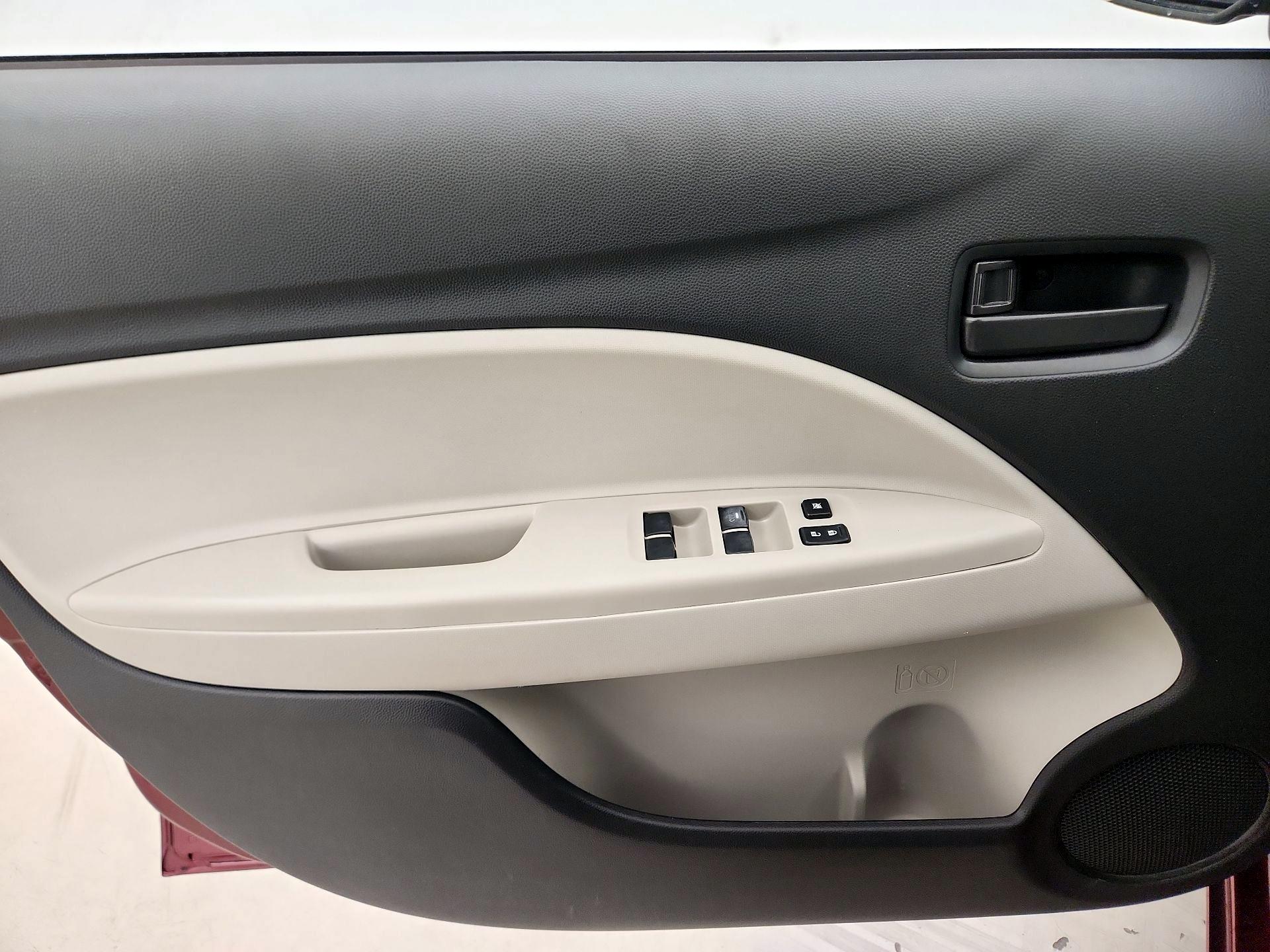Thumbnail: 2018 Mitsubishi Mirage G4 - 12