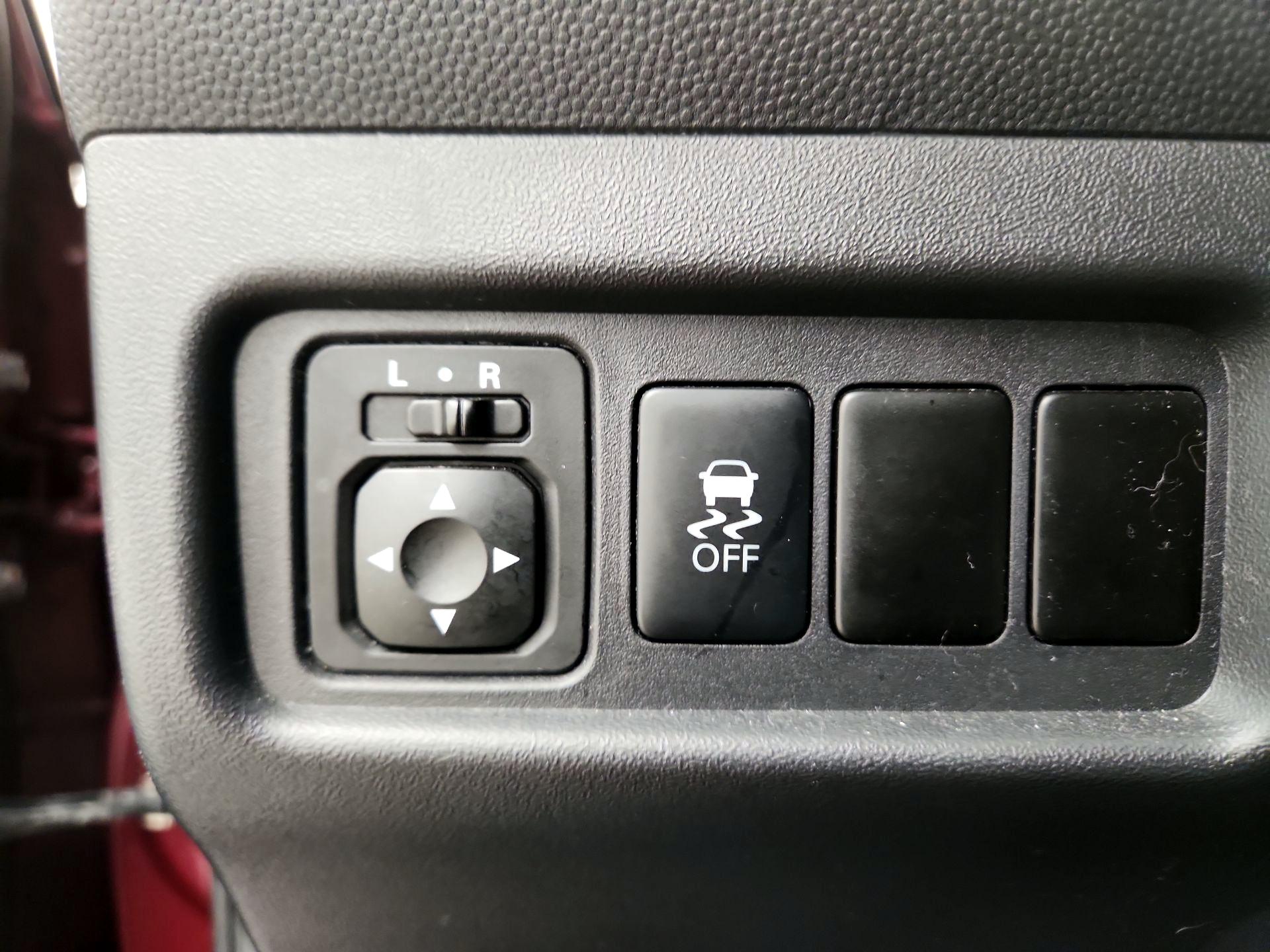 Thumbnail: 2018 Mitsubishi Mirage G4 - 13