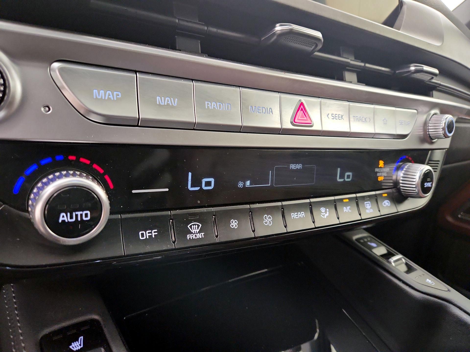 Thumbnail: 2024 Kia Telluride - 17