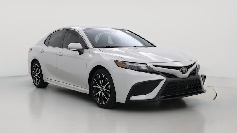 2023 Toyota Camry SE Hero Image