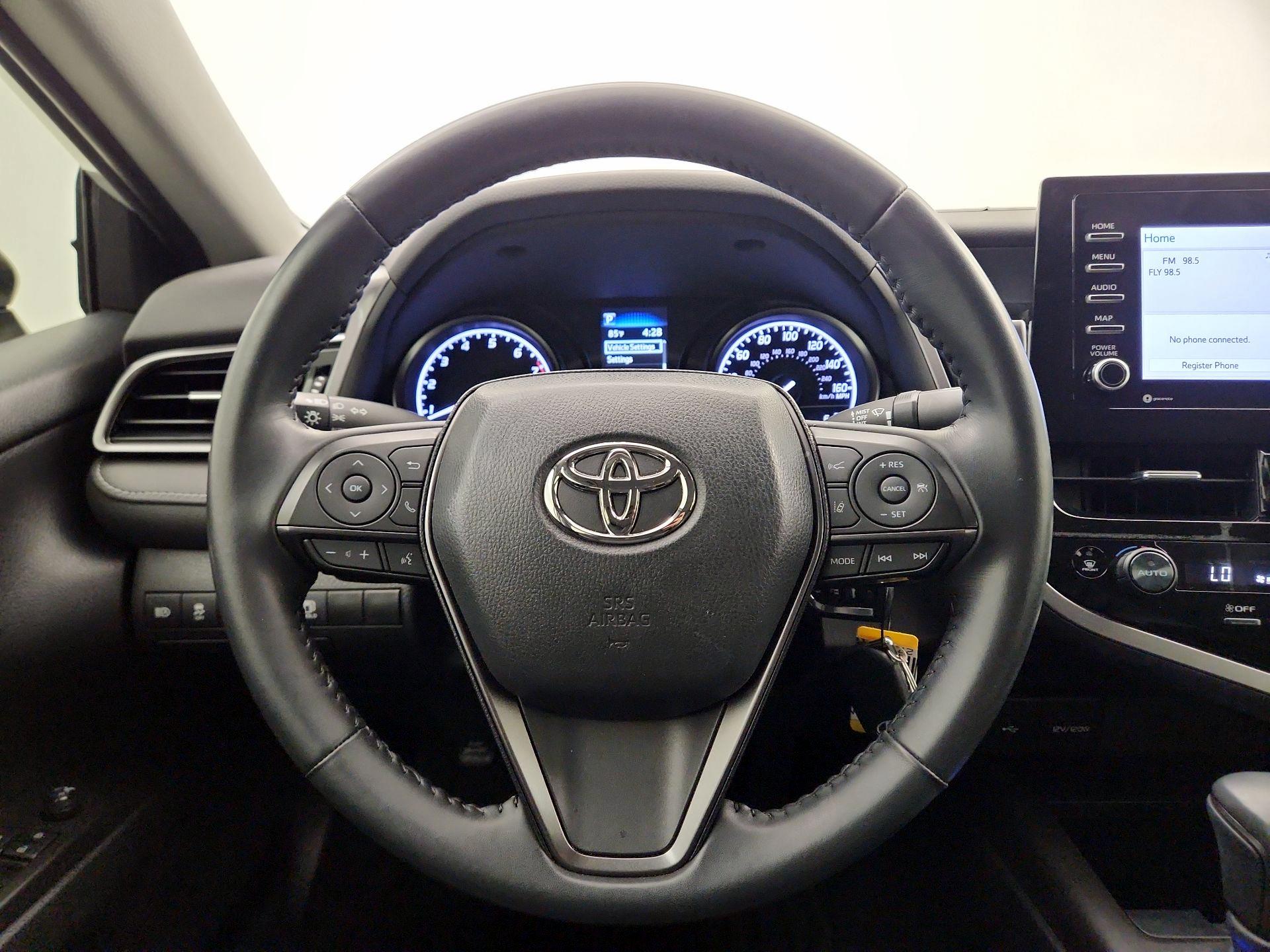 Thumbnail: 2023 Toyota Camry - 10