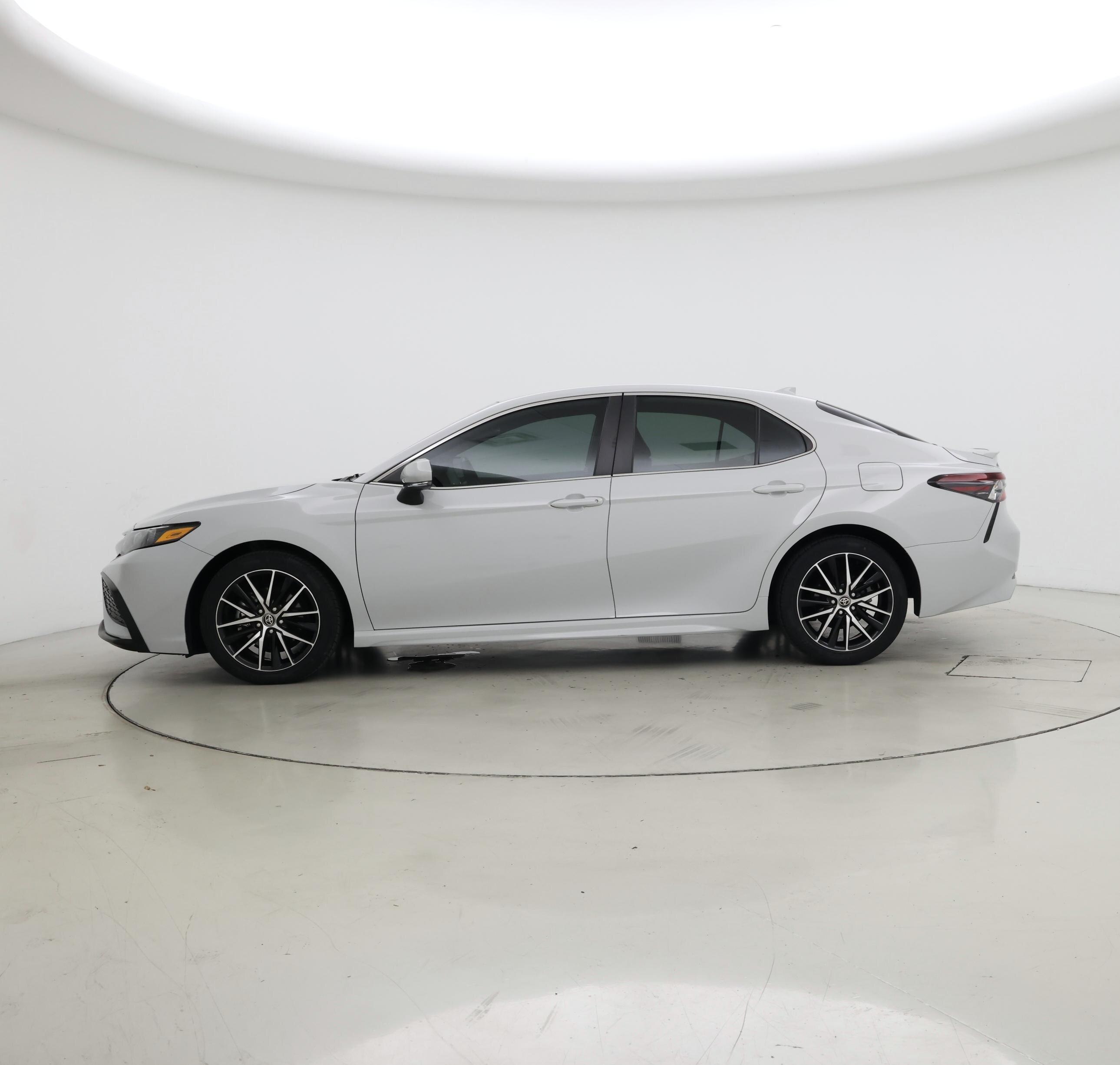 Thumbnail: 2023 Toyota Camry - 3