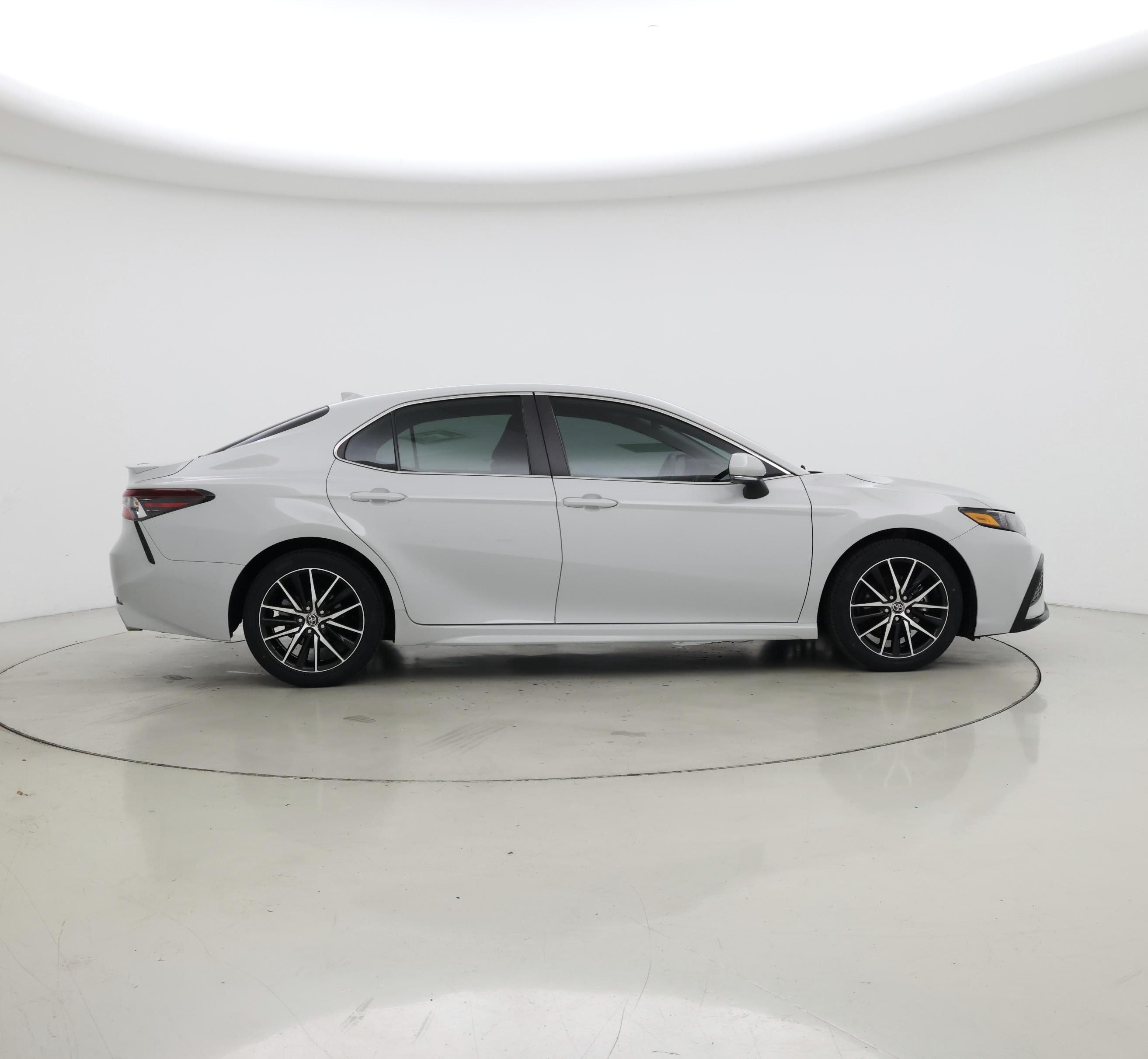 Thumbnail: 2023 Toyota Camry - 7