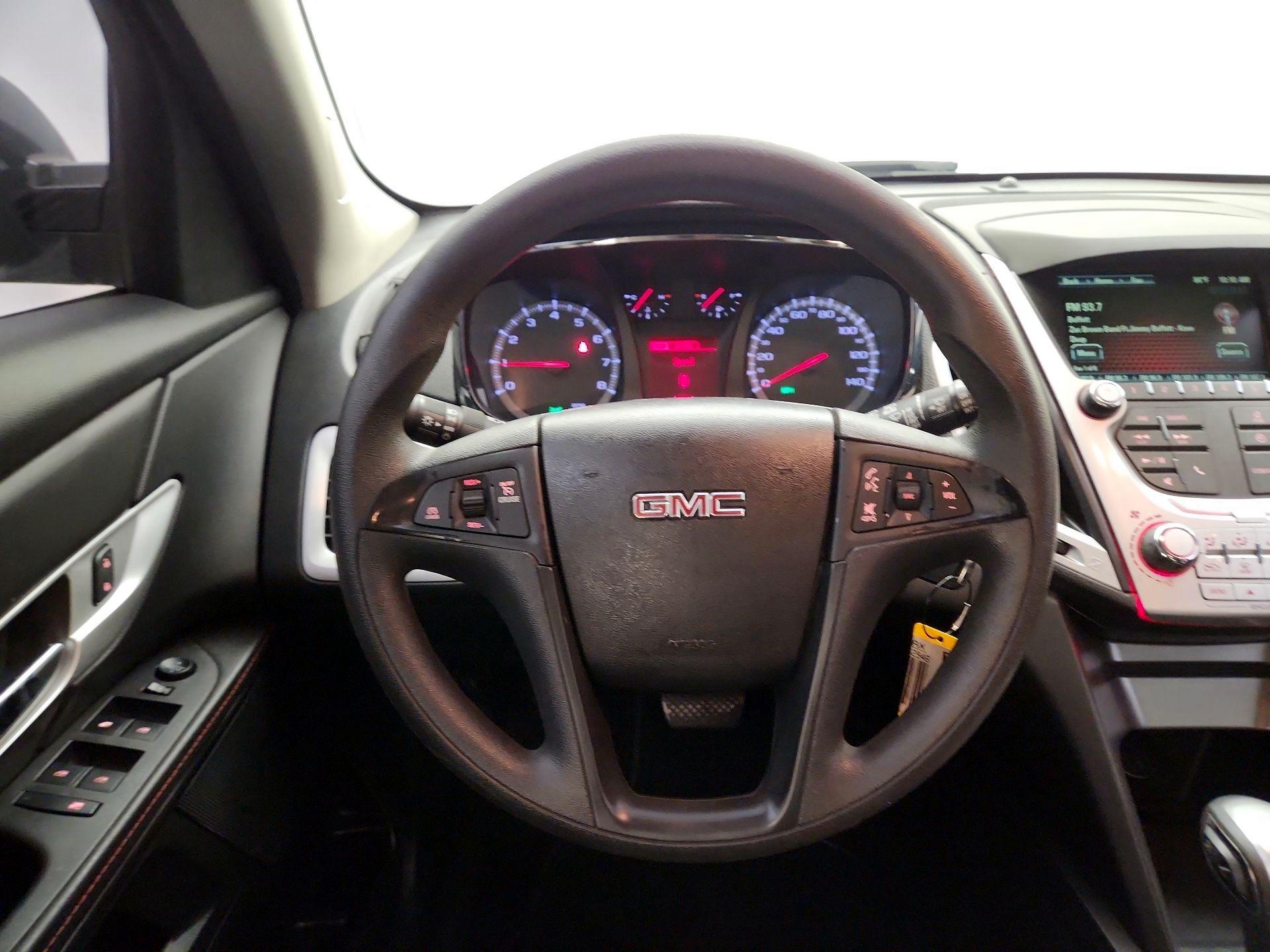 Thumbnail: 2015 GMC Terrain - 10