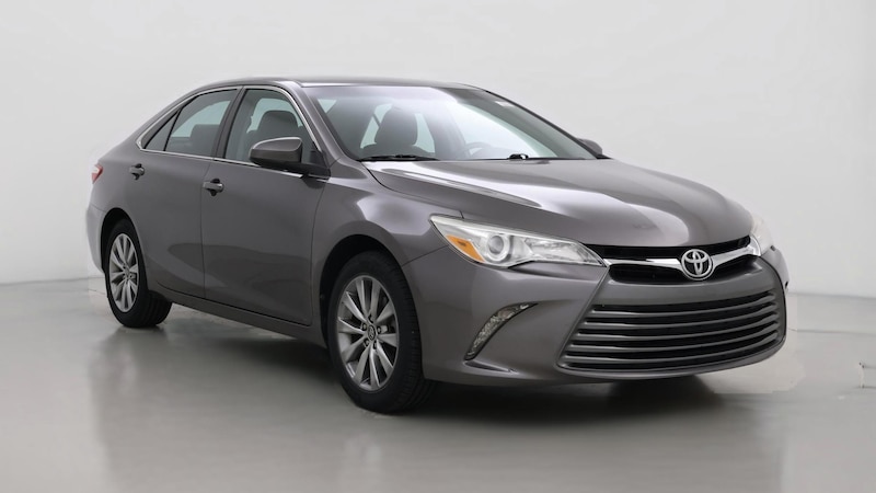 2017 Toyota Camry XLE Hero Image