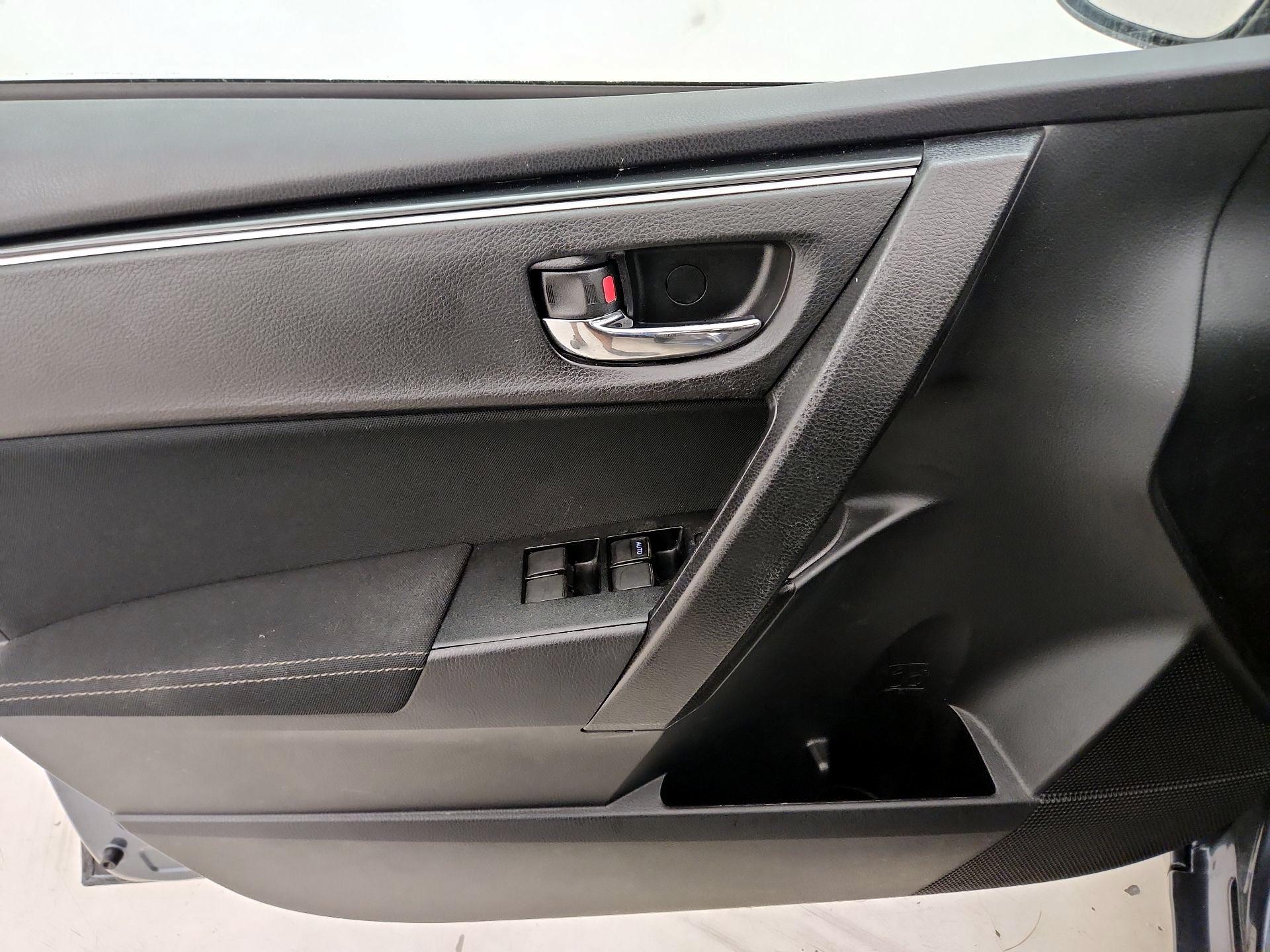 Thumbnail: 2019 Toyota Corolla - 12