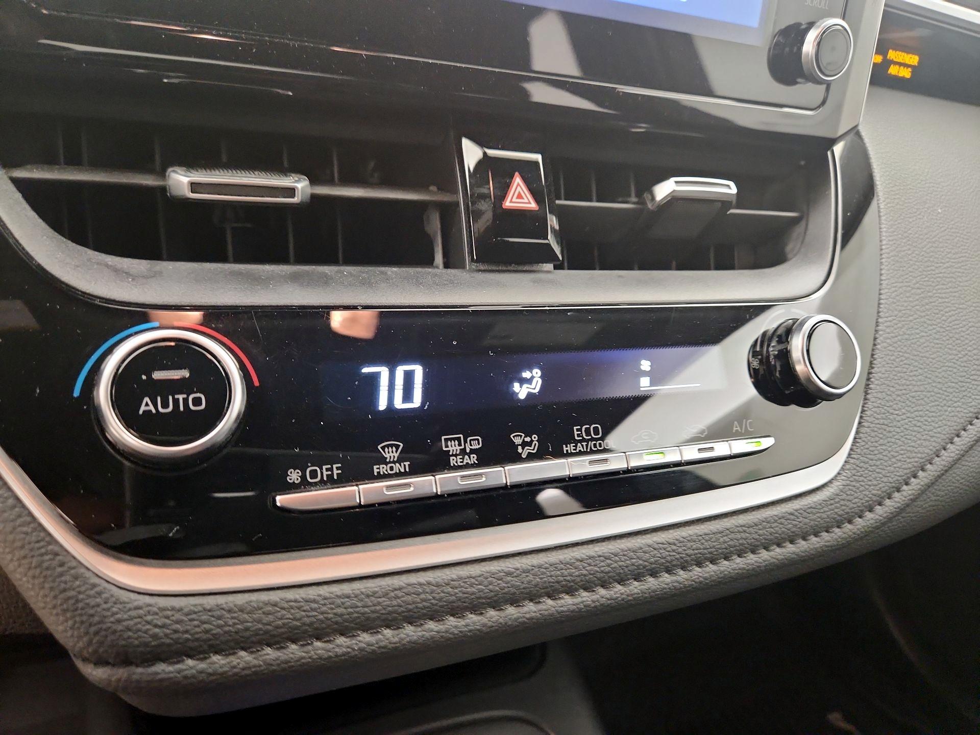 Thumbnail: 2020 Toyota Corolla - 16