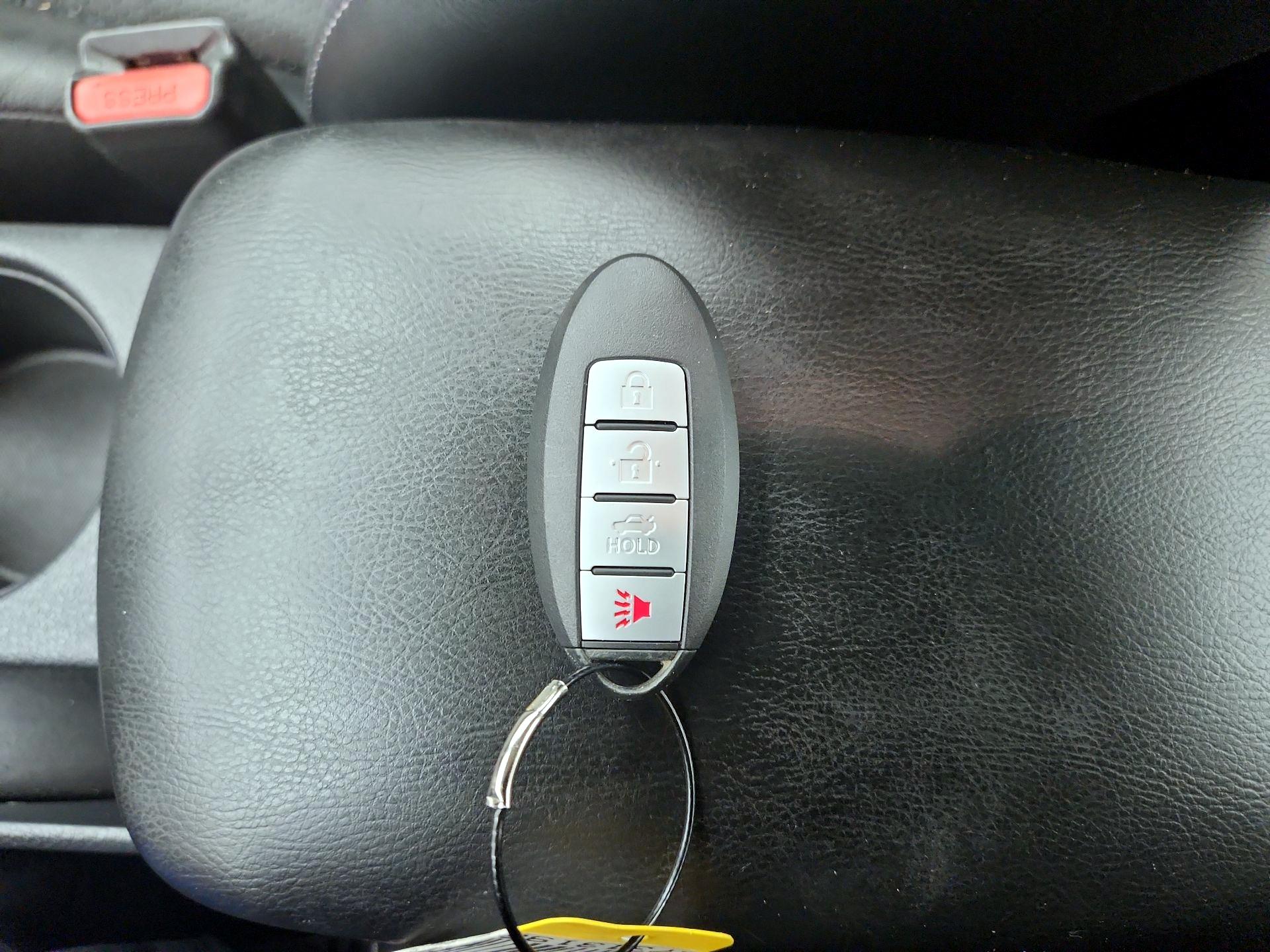 Thumbnail: 2013 Nissan Sentra - 20