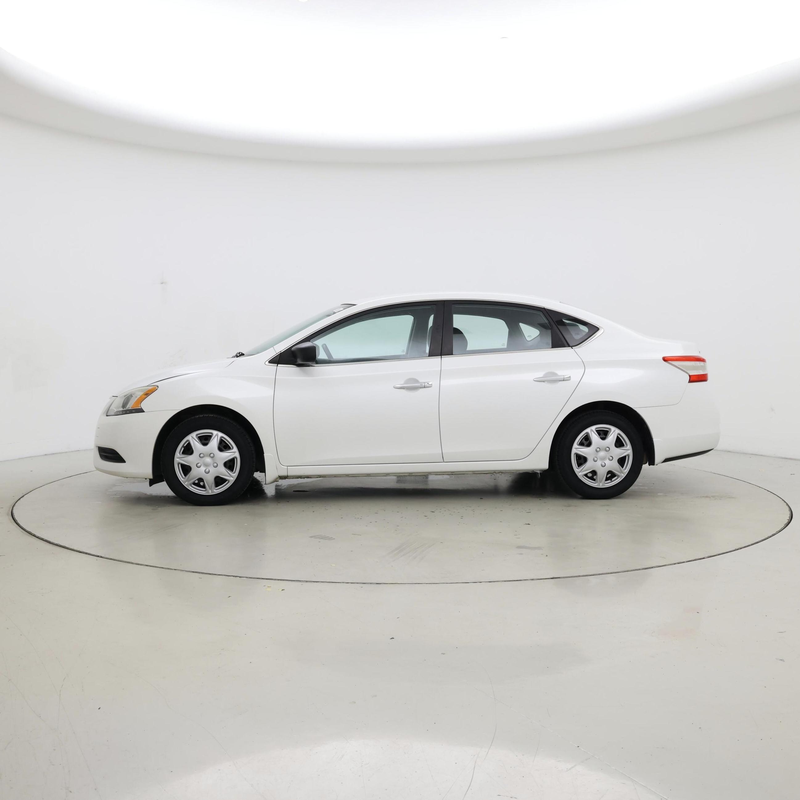 Thumbnail: 2013 Nissan Sentra - 3