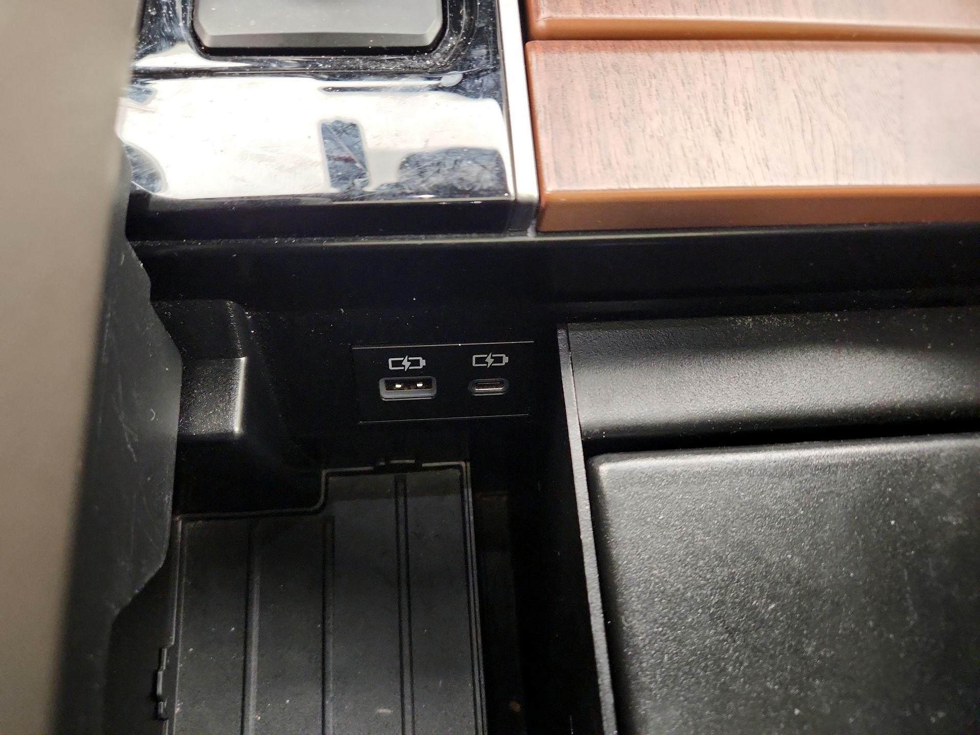 Thumbnail: 2024 Toyota Tundra - 19