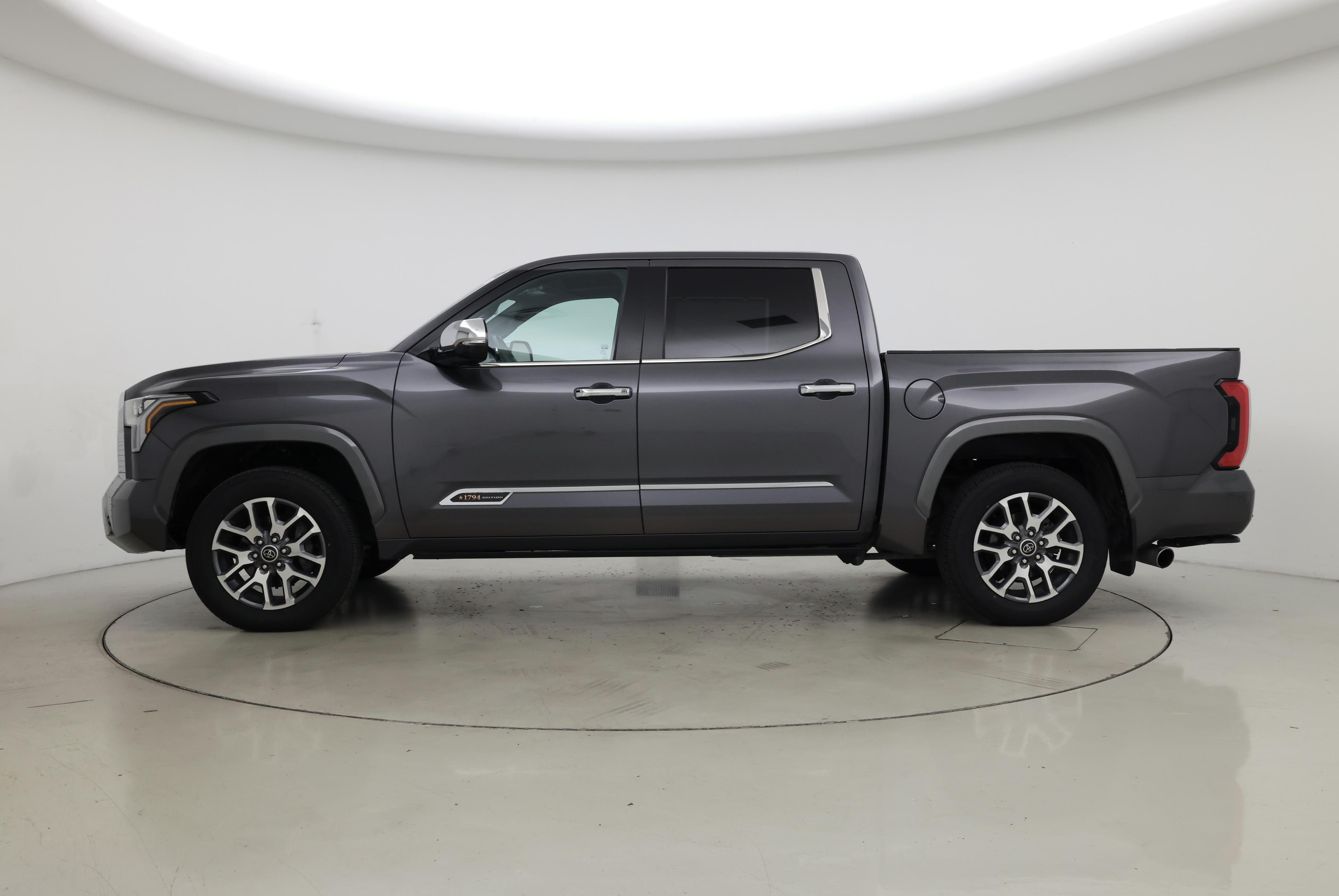 Thumbnail: 2024 Toyota Tundra - 3