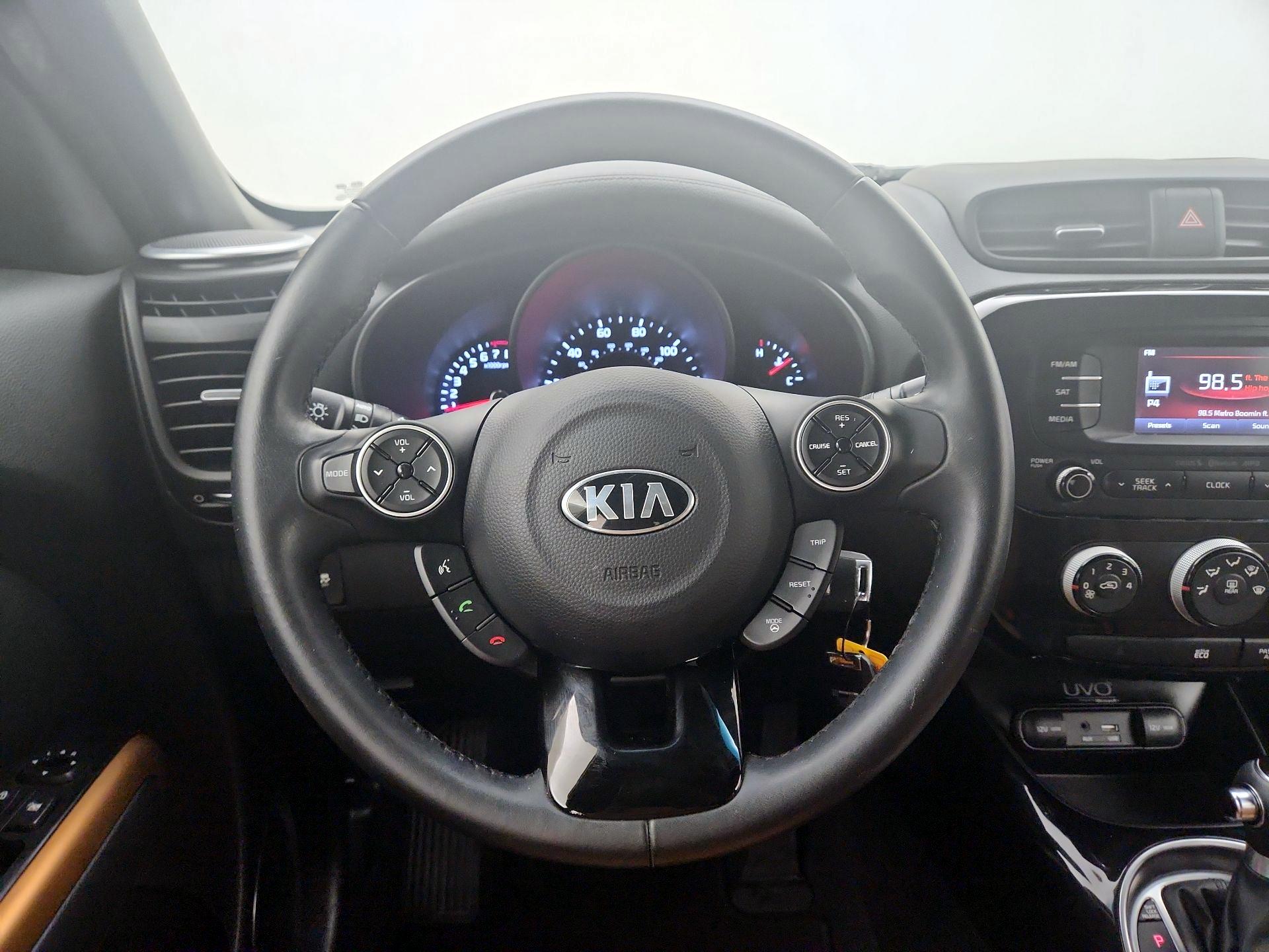 Thumbnail: 2015 Kia Soul - 10