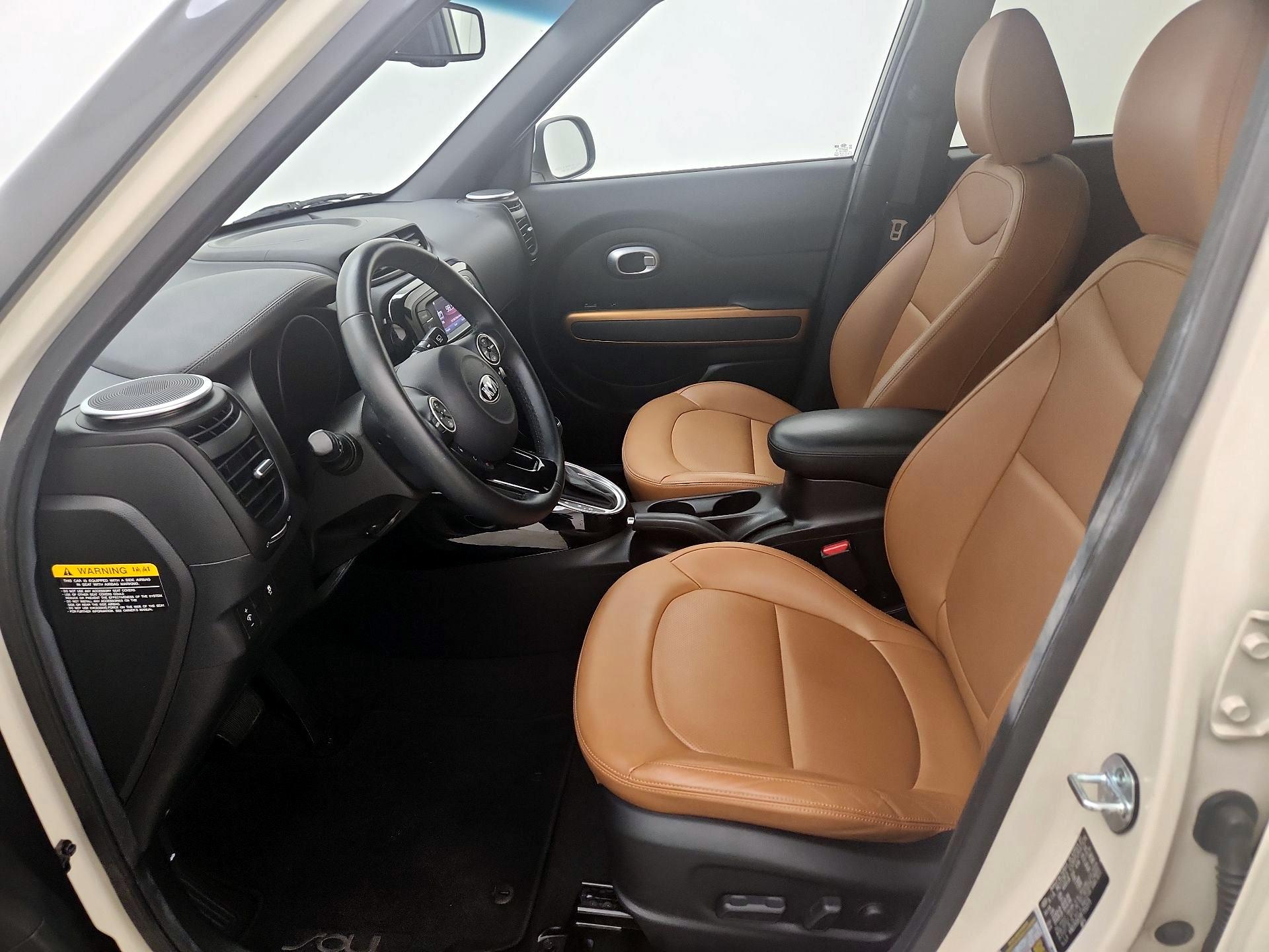 Thumbnail: 2015 Kia Soul - 11