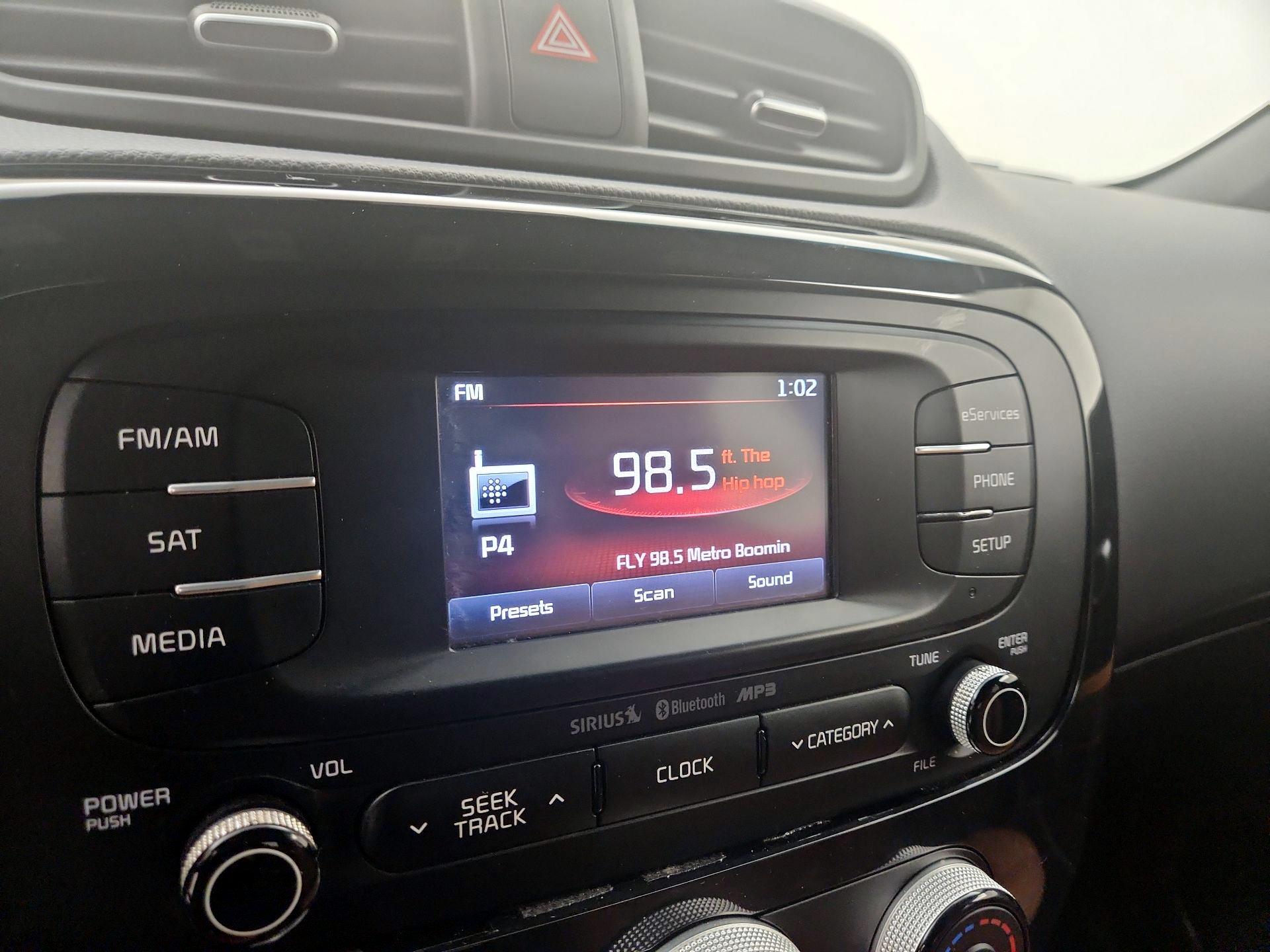 Thumbnail: 2015 Kia Soul - 15