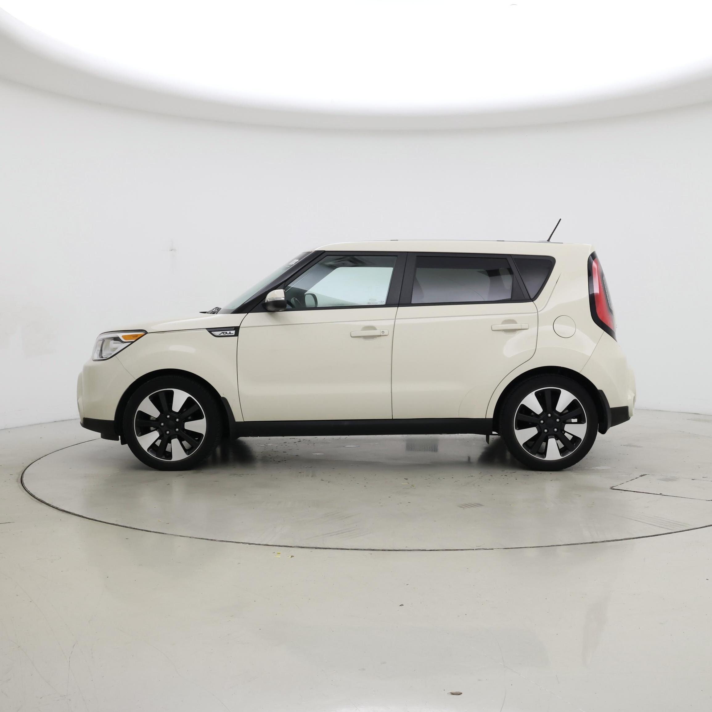 Thumbnail: 2015 Kia Soul - 3
