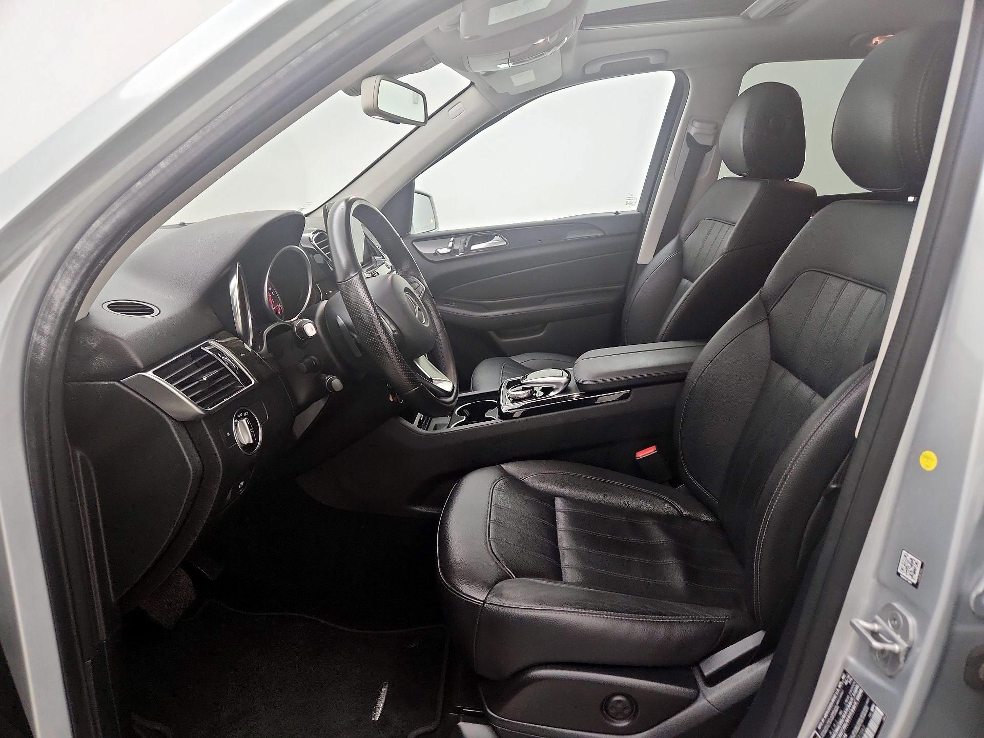 Thumbnail: 2016 Mercedes-Benz GLE - 11