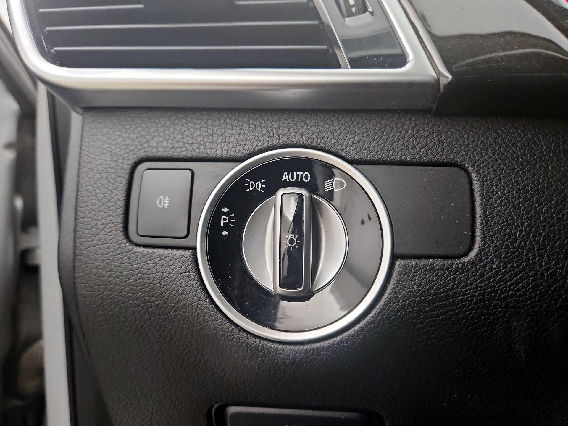 Thumbnail: 2016 Mercedes-Benz GLE - 13
