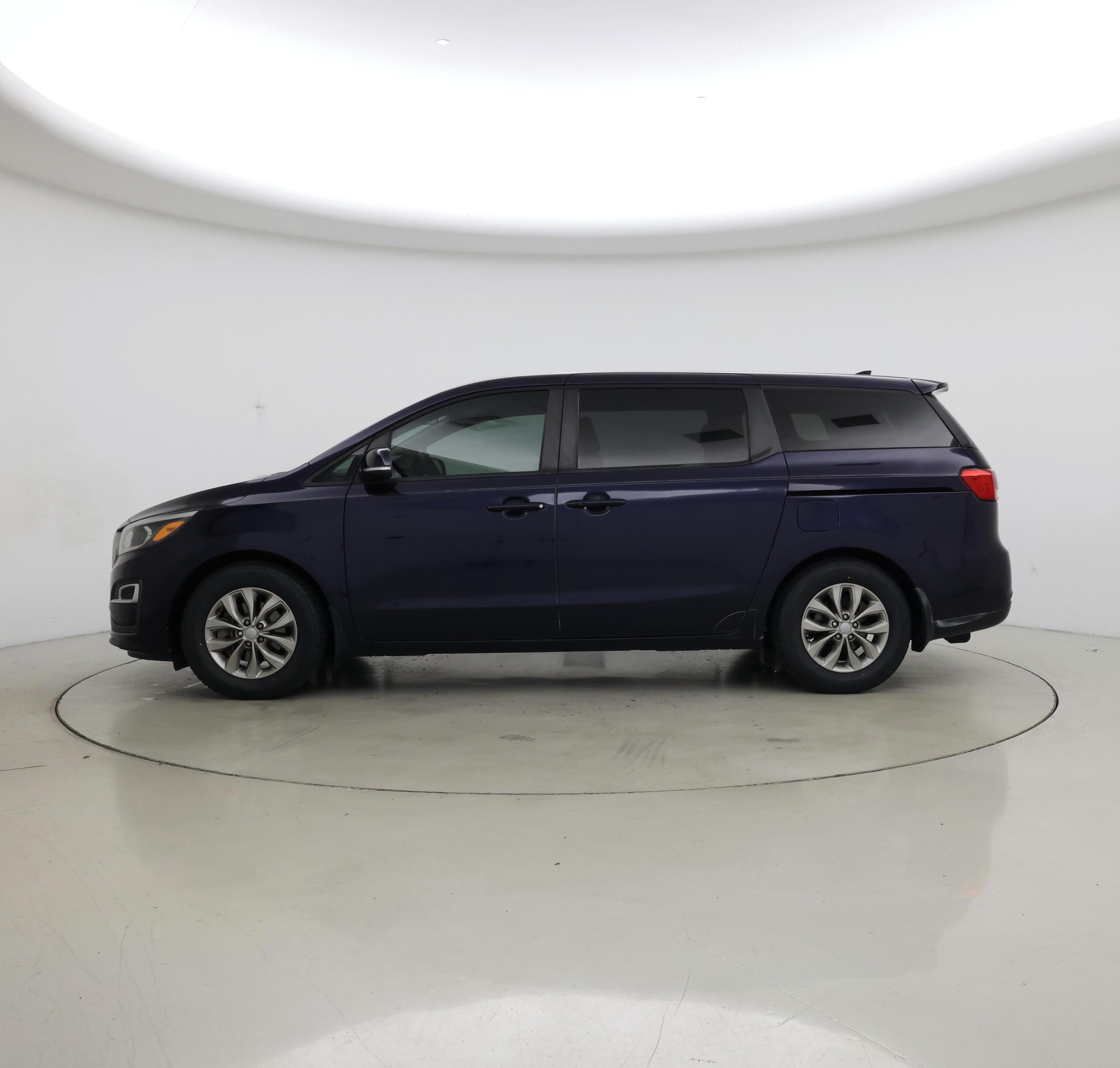 Thumbnail: 2019 Kia Sedona - 3