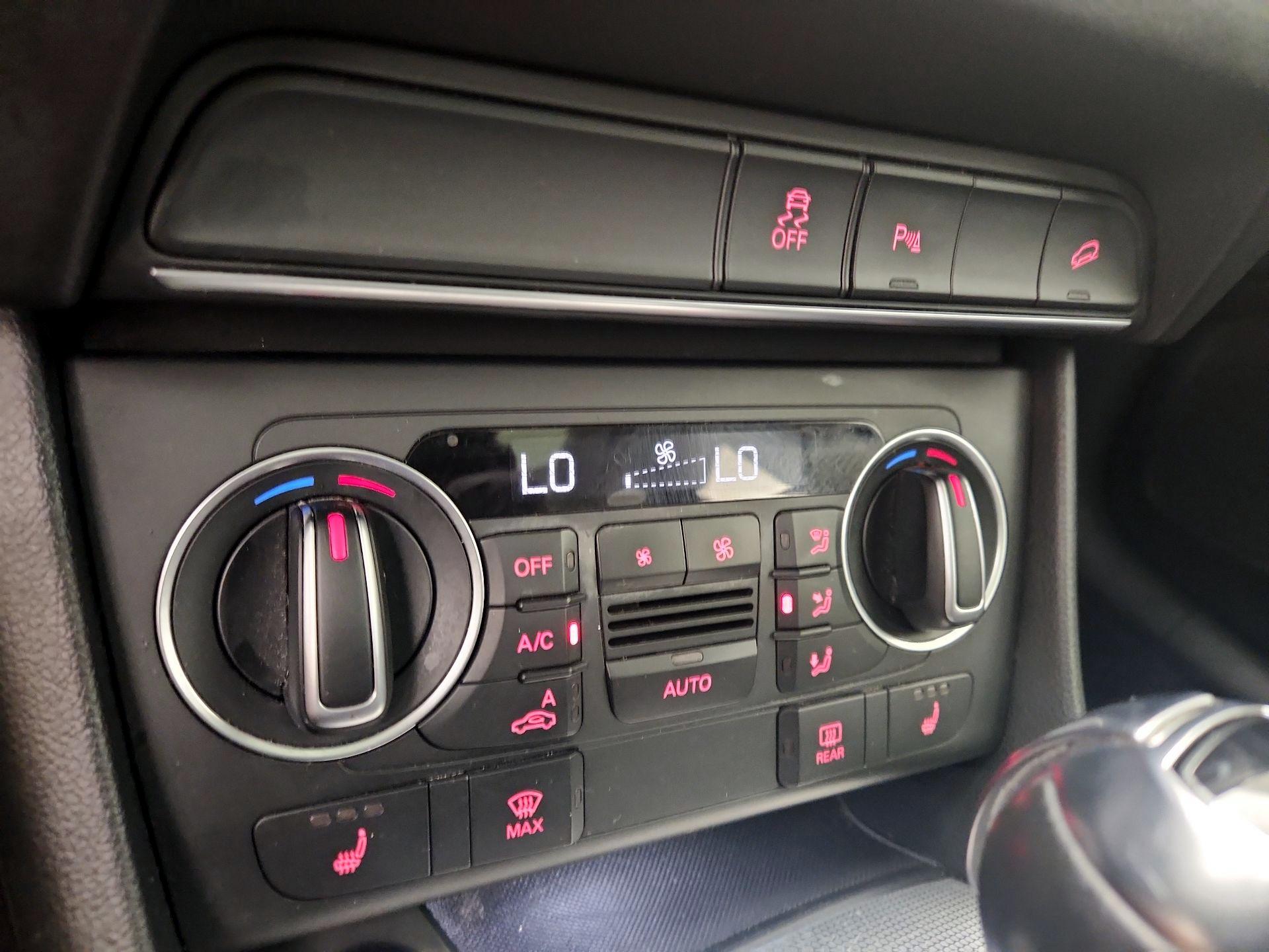 Thumbnail: 2016 Audi Q3 - 16