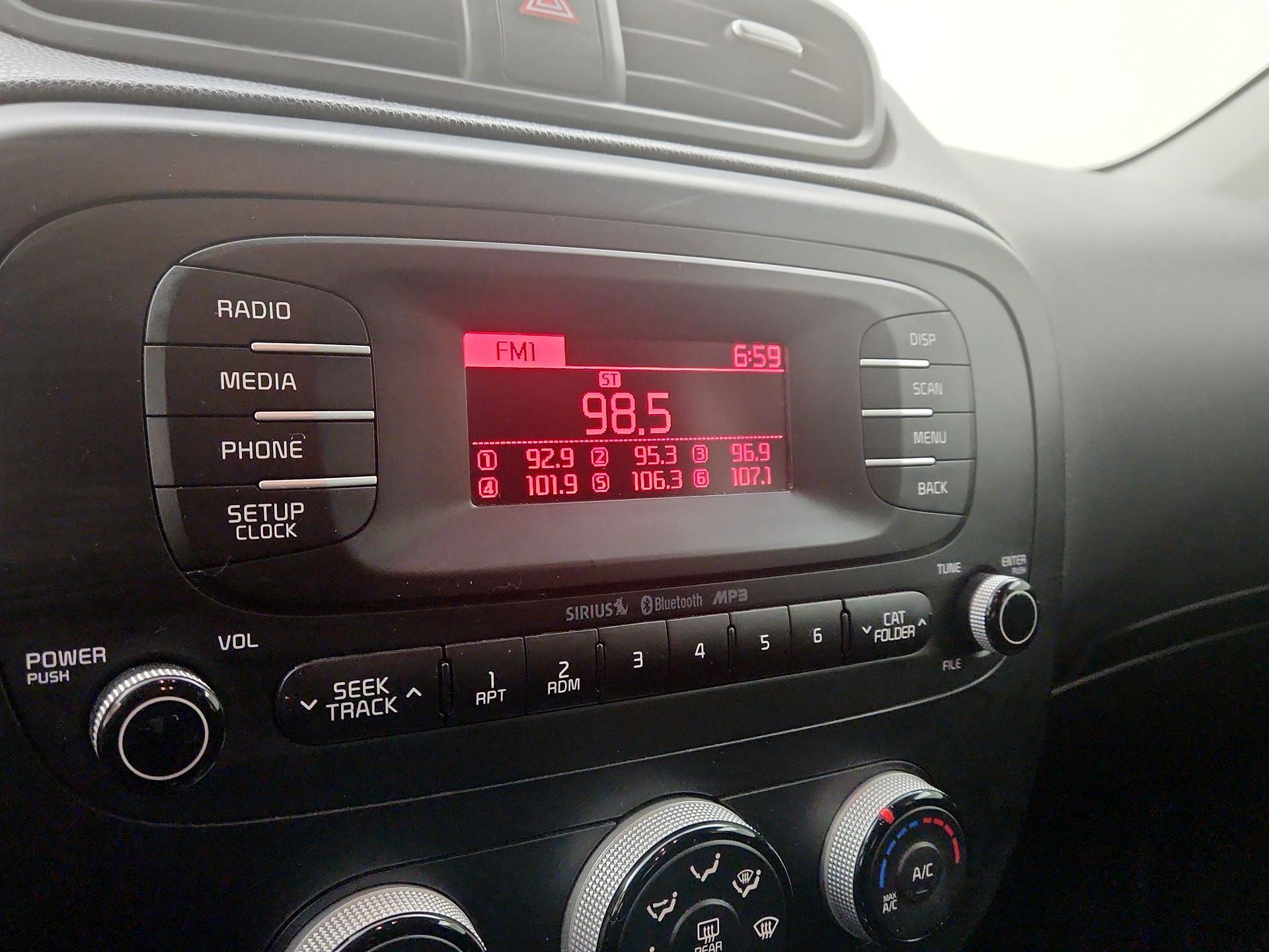 Thumbnail: 2014 Kia Soul - 14
