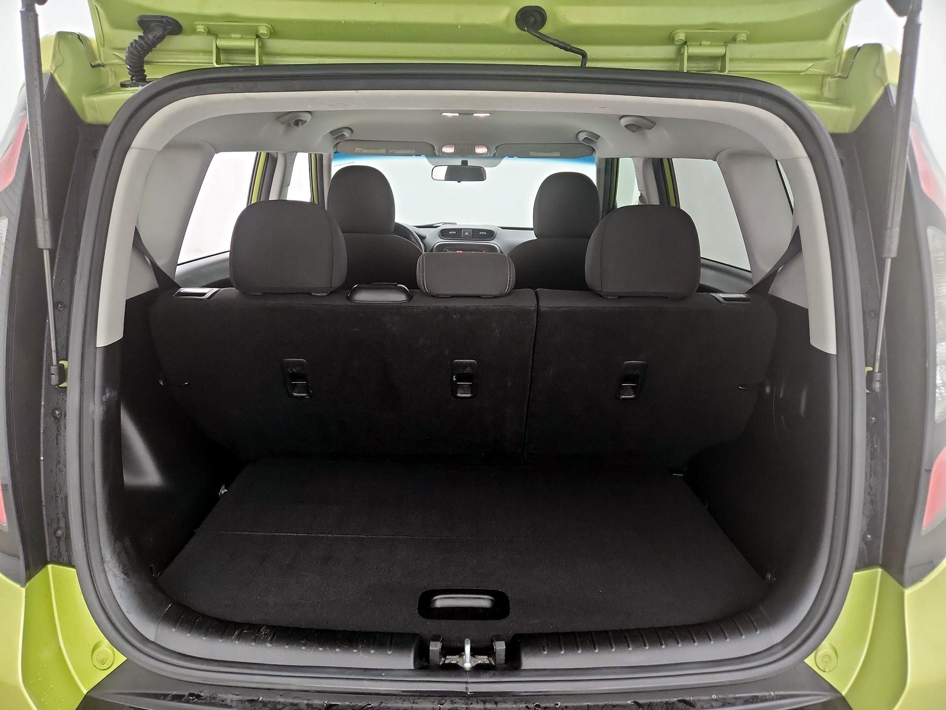 Thumbnail: 2014 Kia Soul - 19