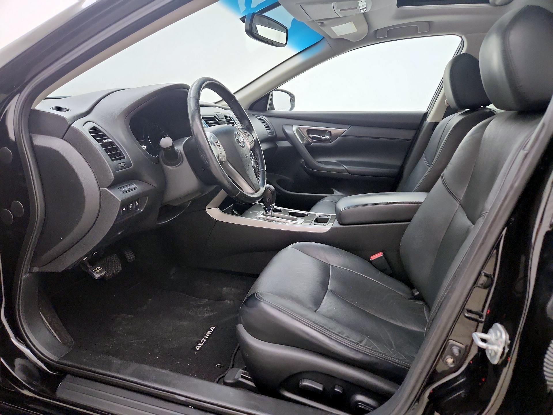 Thumbnail: 2014 Nissan Altima - 11