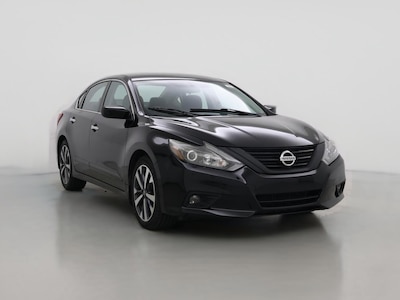 Black 2017 Nissan Altima SR