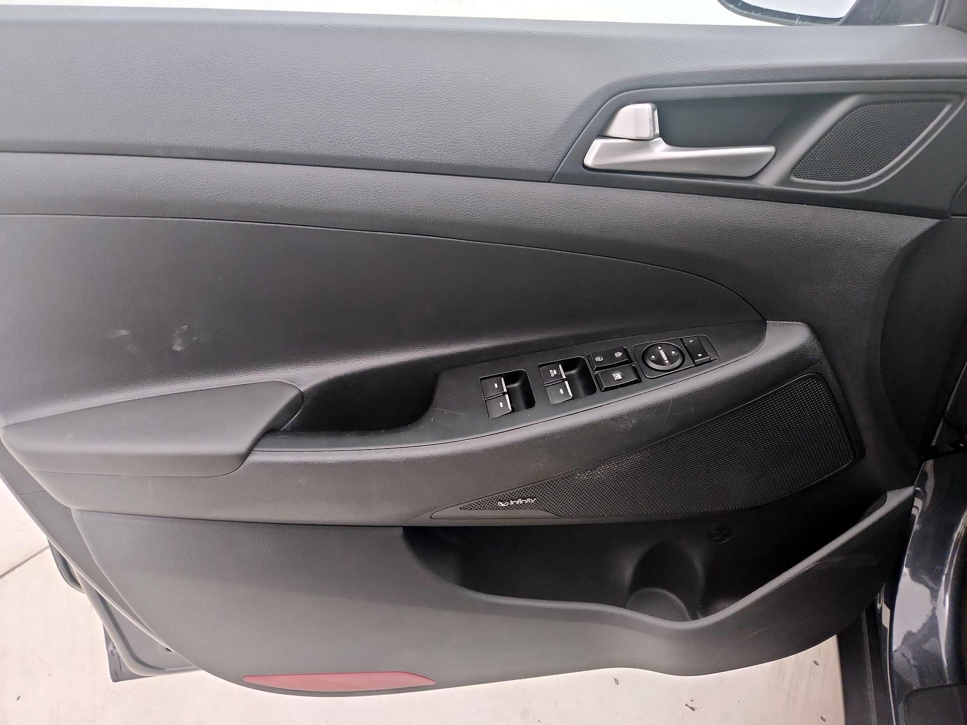 Thumbnail: 2019 Hyundai Tucson - 12
