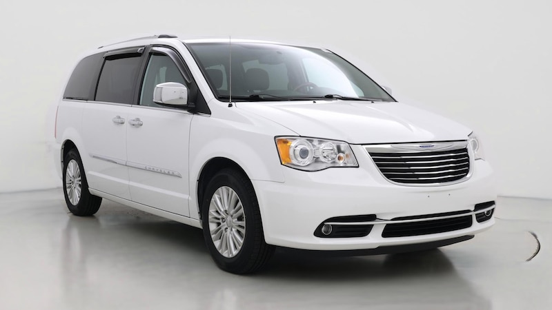 2015 Chrysler Town & Country Limited Platinum Hero Image