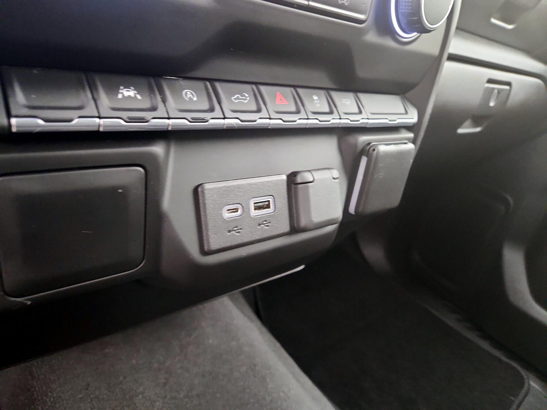 Thumbnail: 2022 Chevrolet Silverado 1500 - 18