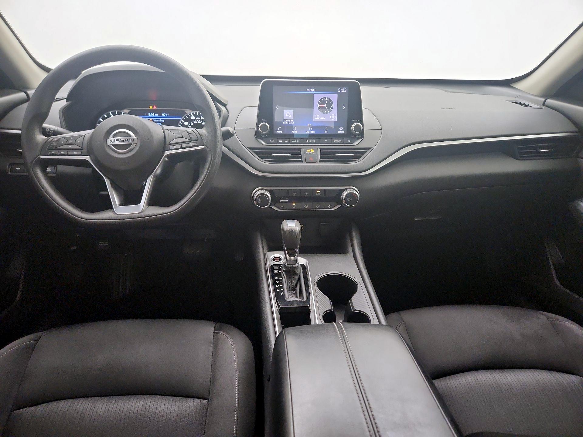 Thumbnail: 2020 Nissan Altima - 9