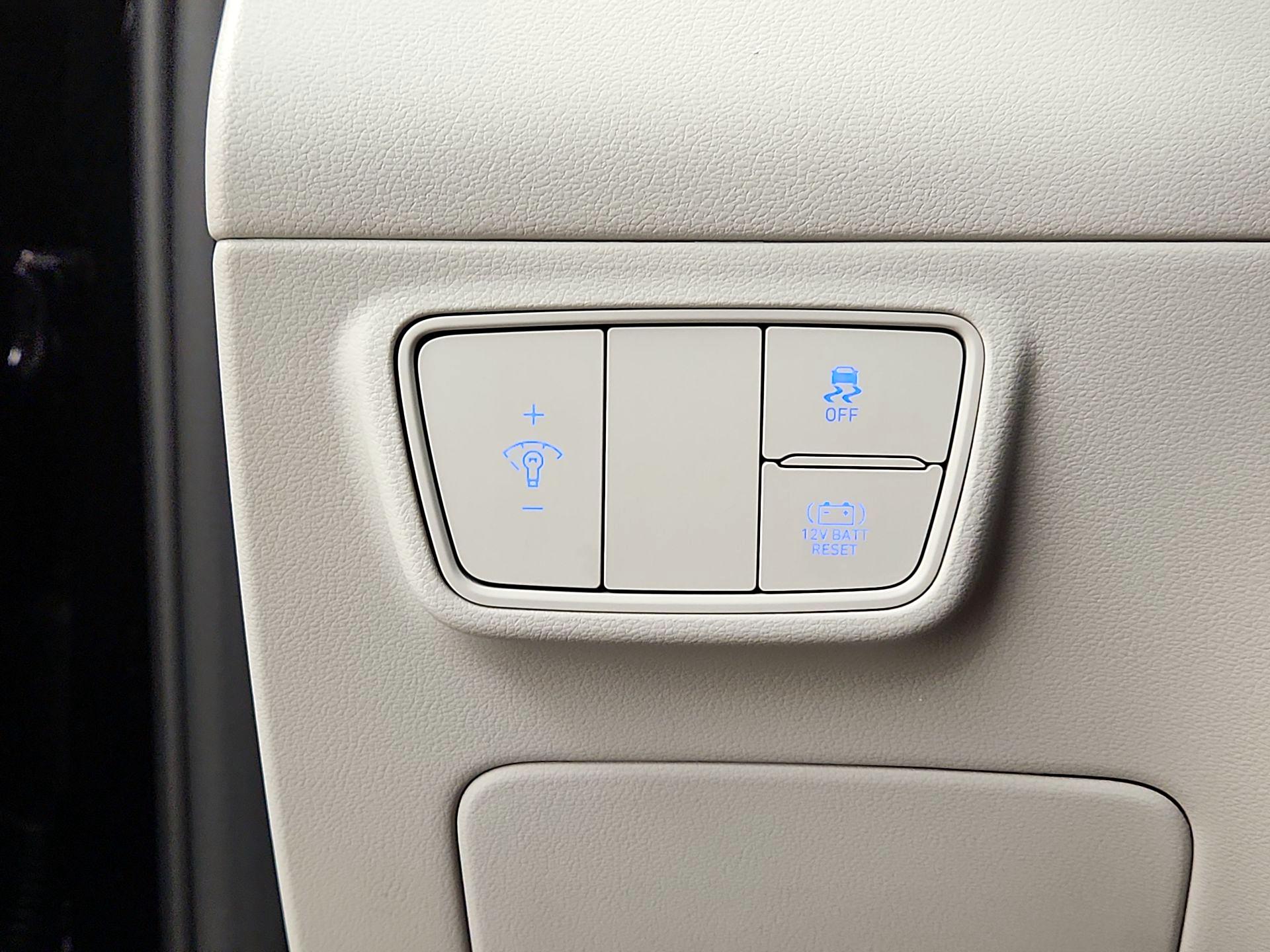 Thumbnail: 2022 Hyundai Tucson - 13