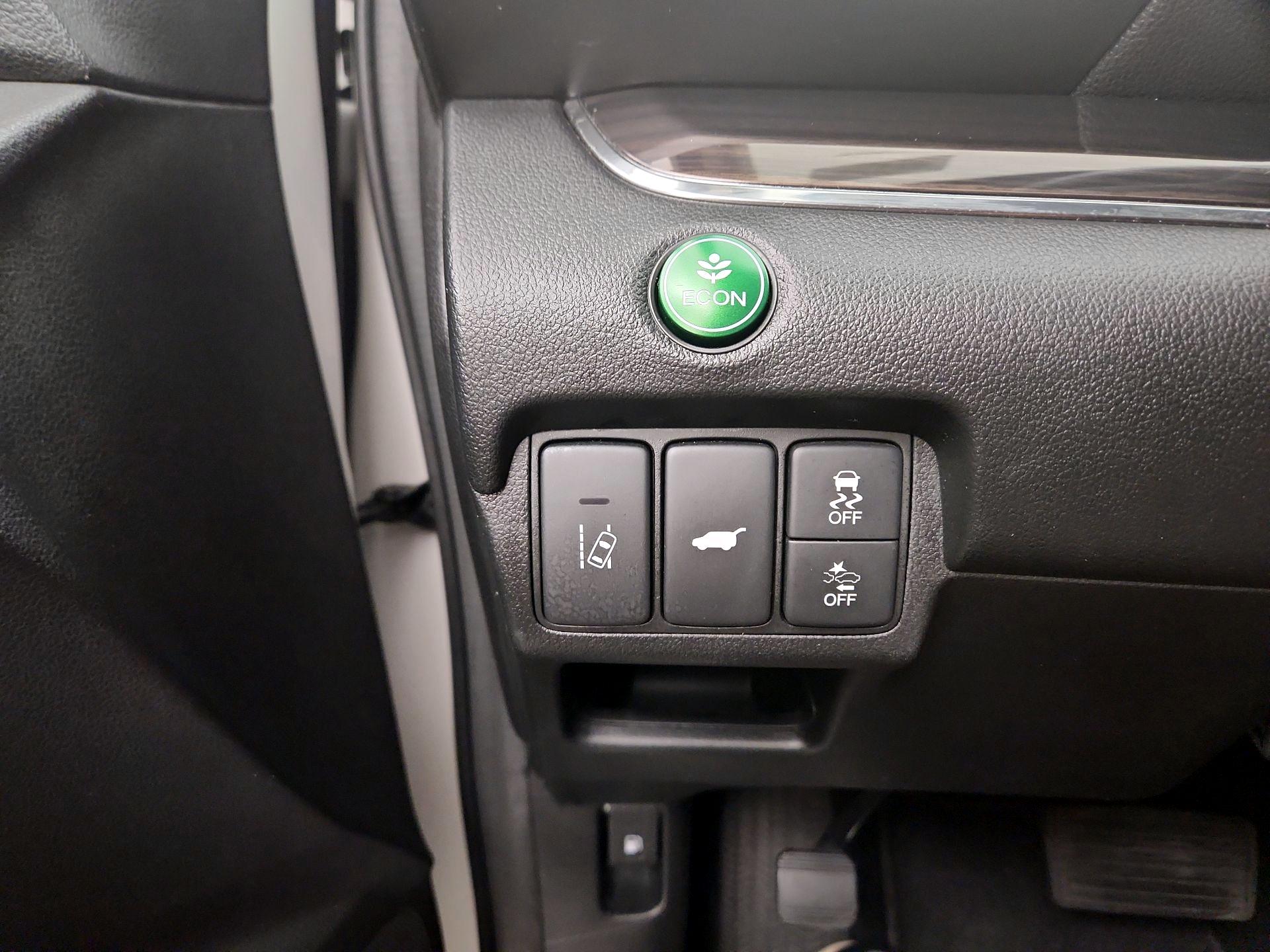 Thumbnail: 2016 Honda CR-V - 13