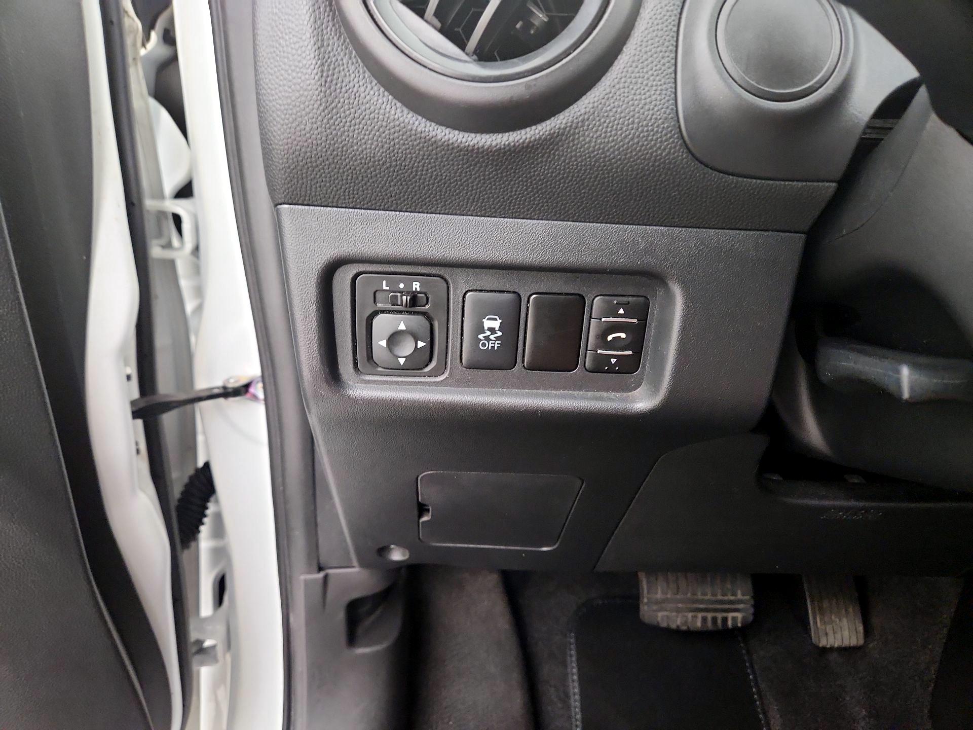 Thumbnail: 2015 Mitsubishi Mirage - 13