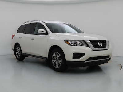 White 2020 Nissan Pathfinder S