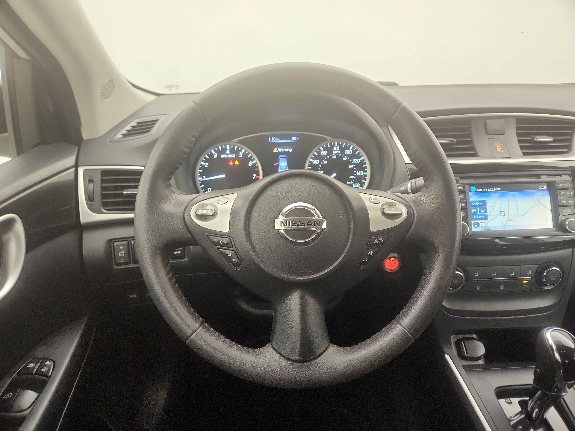 Thumbnail: 2017 Nissan Sentra - 10
