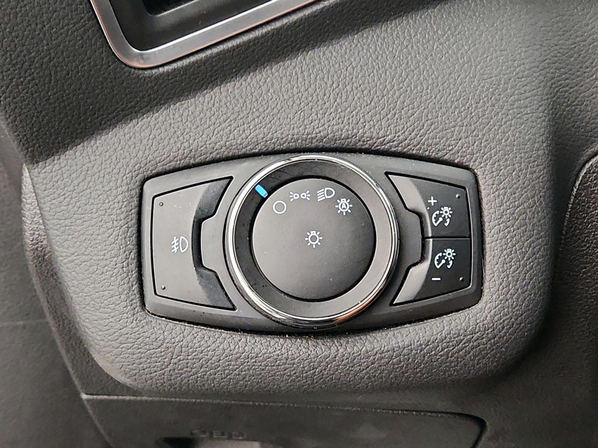 Thumbnail: 2013 Ford C-Max - 13
