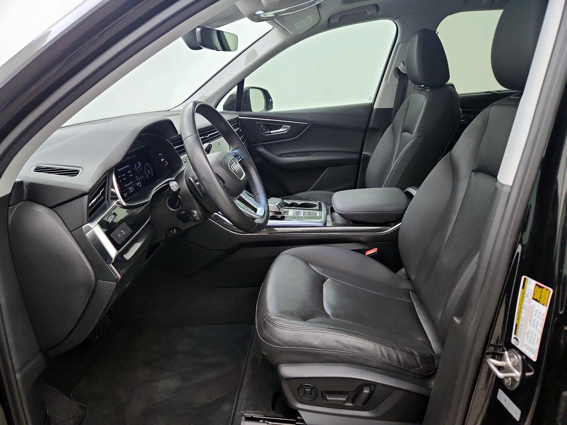Thumbnail: 2020 Audi Q7 - 11