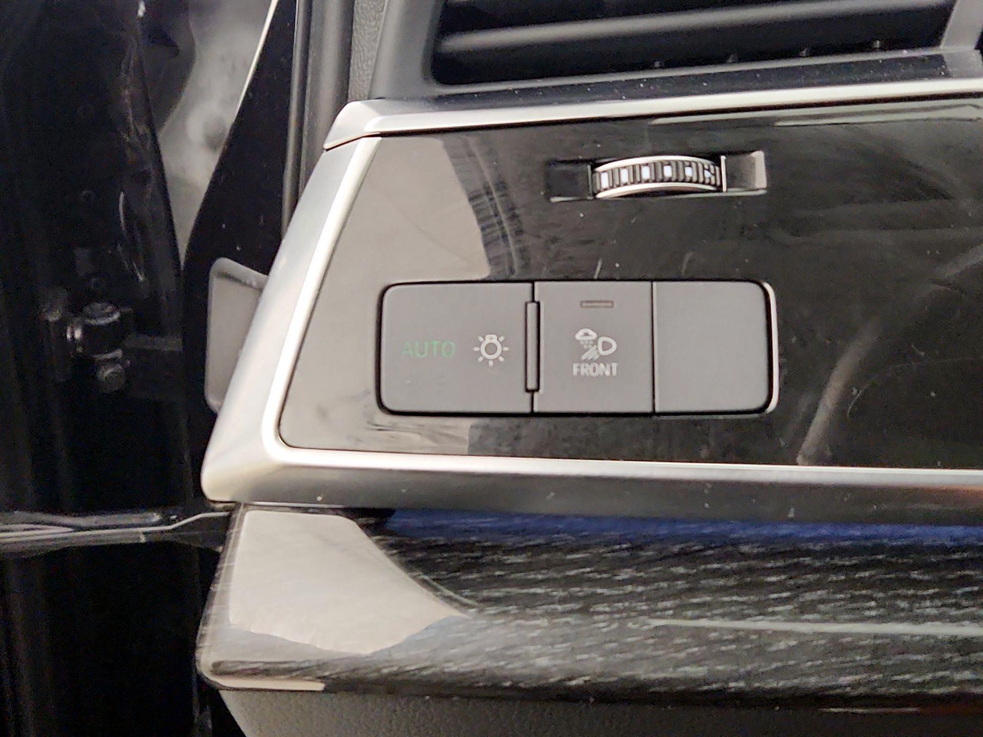 Thumbnail: 2020 Audi Q7 - 13