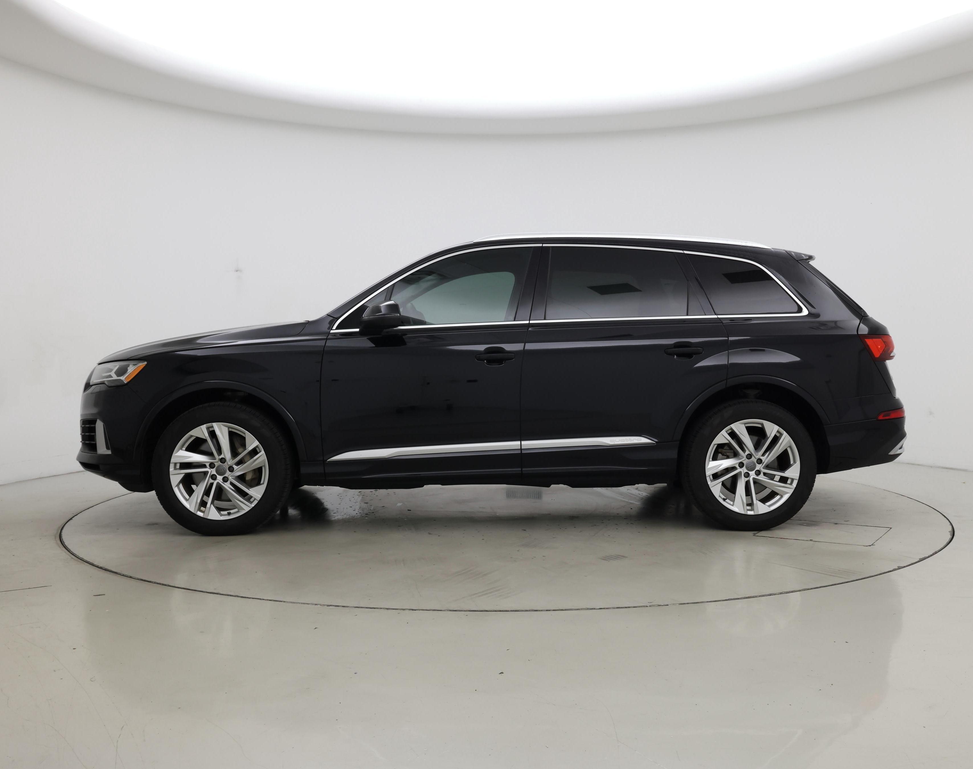 Thumbnail: 2020 Audi Q7 - 3