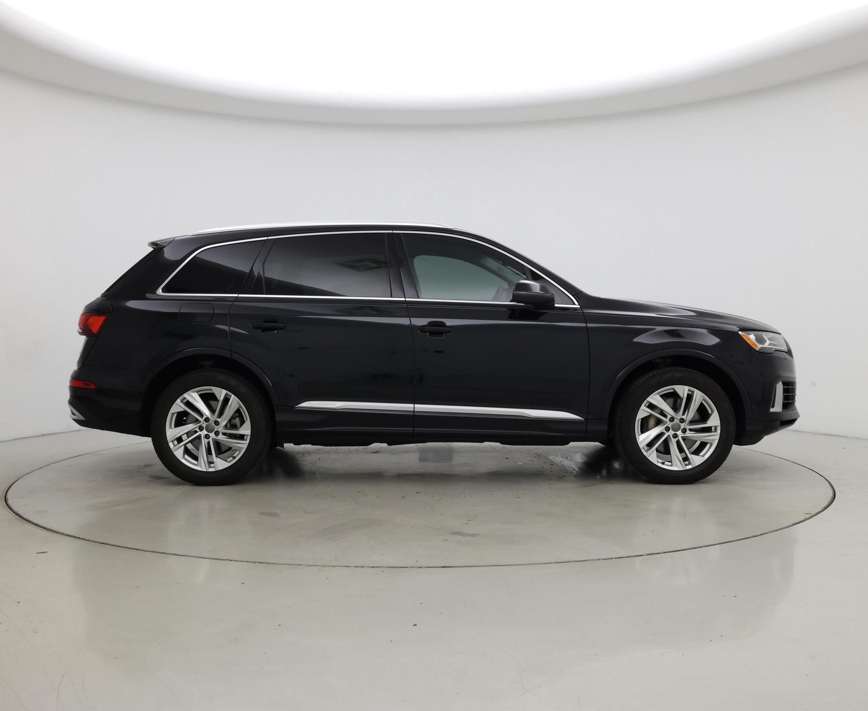 Thumbnail: 2020 Audi Q7 - 7
