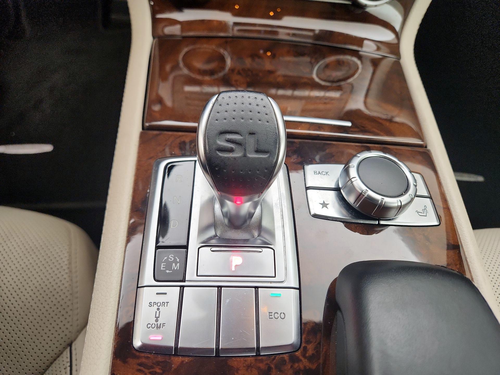 Thumbnail: 2014 Mercedes-Benz SL-Class - 18