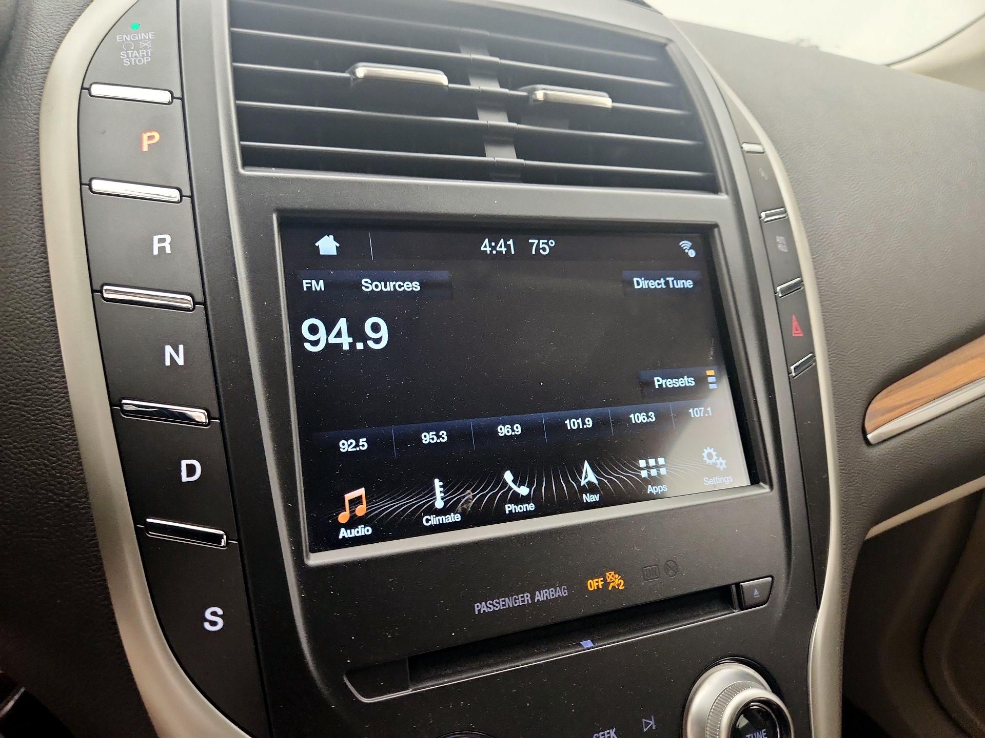 Thumbnail: 2018 Lincoln MKC - 16