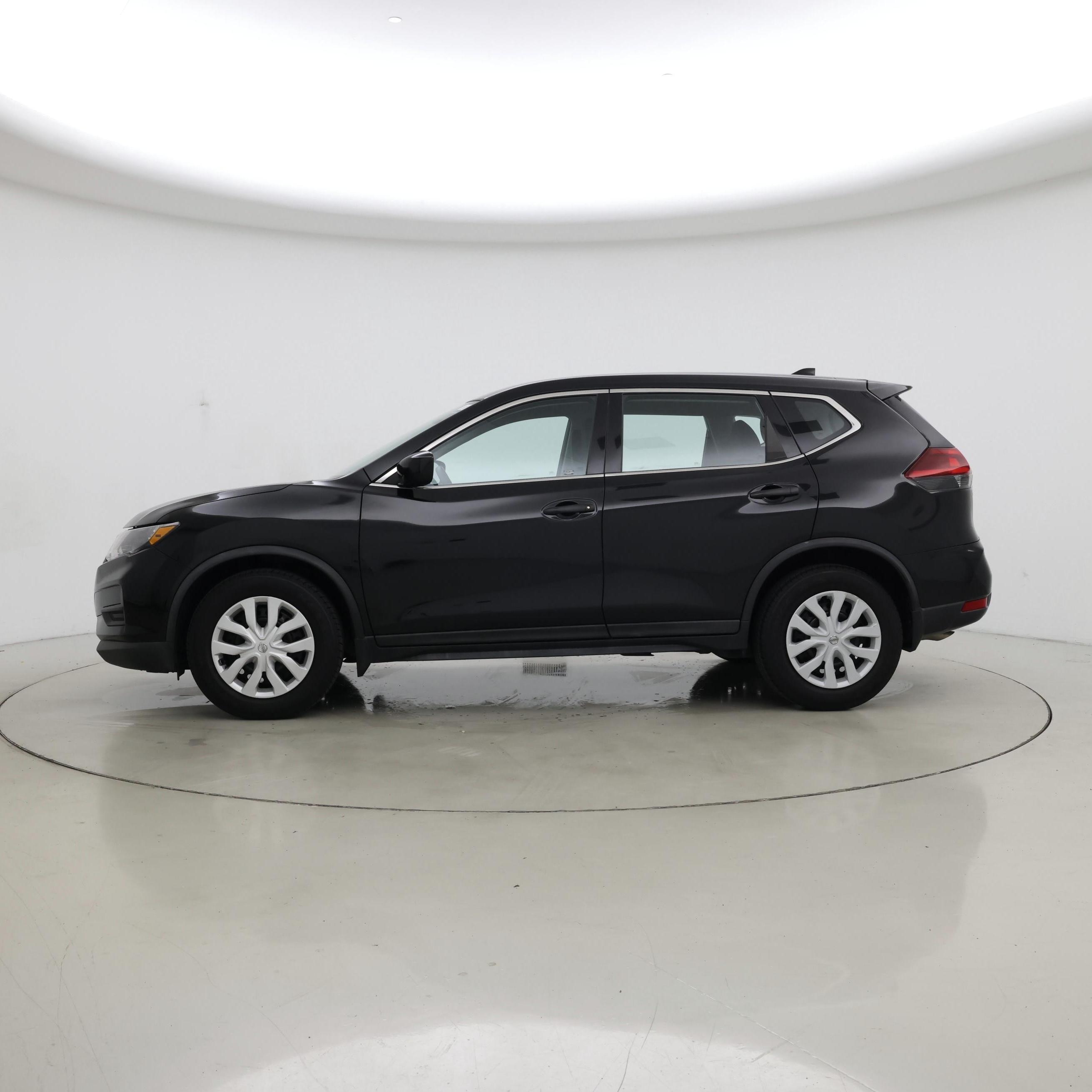 Thumbnail: 2018 Nissan Rogue - 3