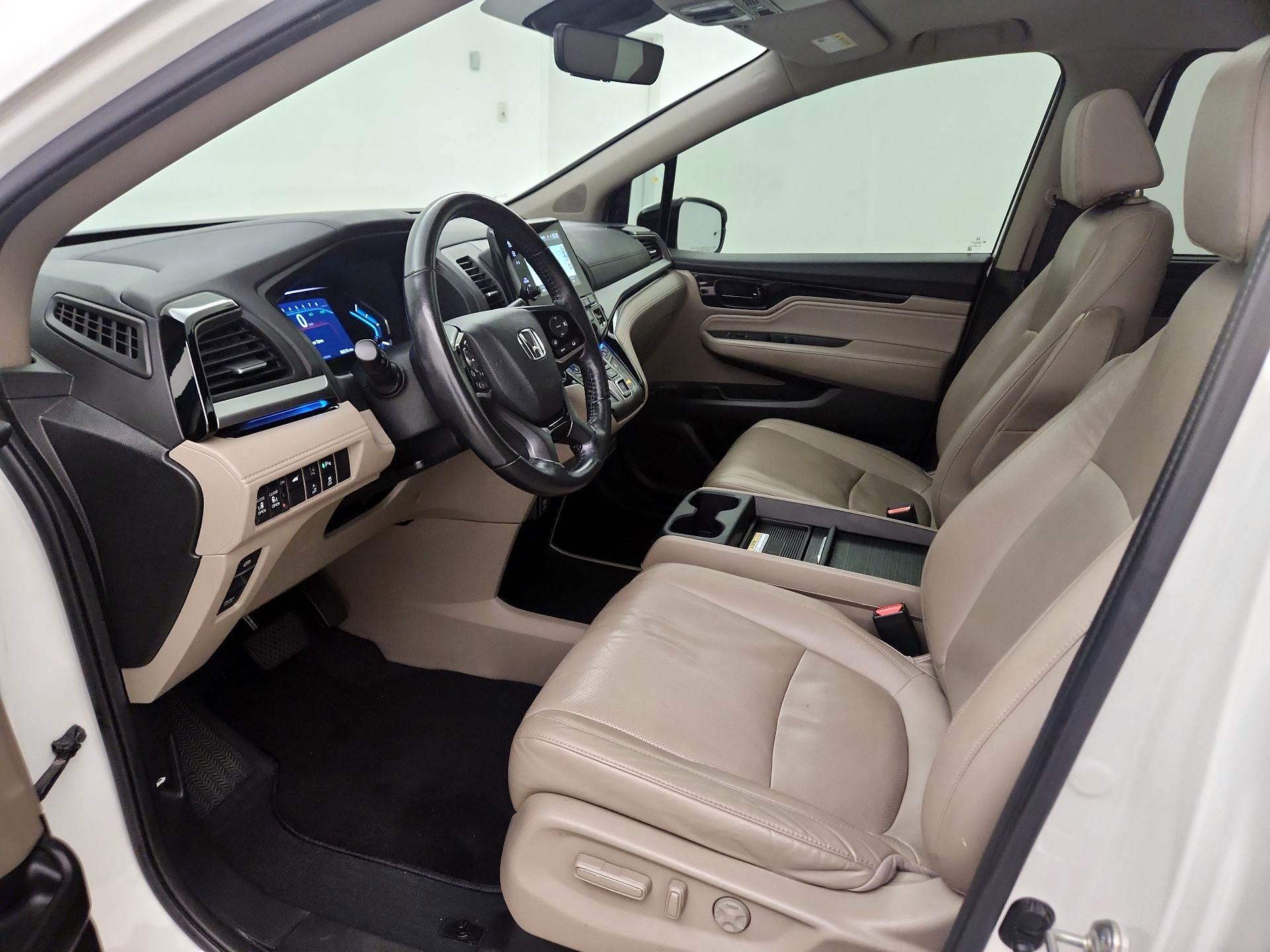 Thumbnail: 2019 Honda Odyssey - 11