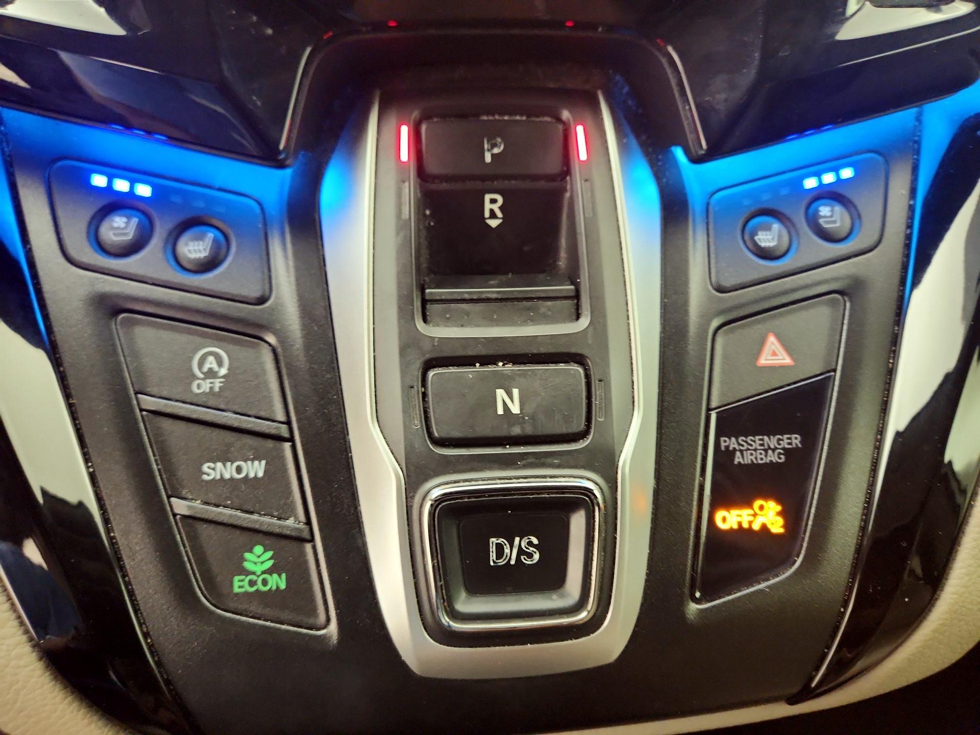 Thumbnail: 2019 Honda Odyssey - 18