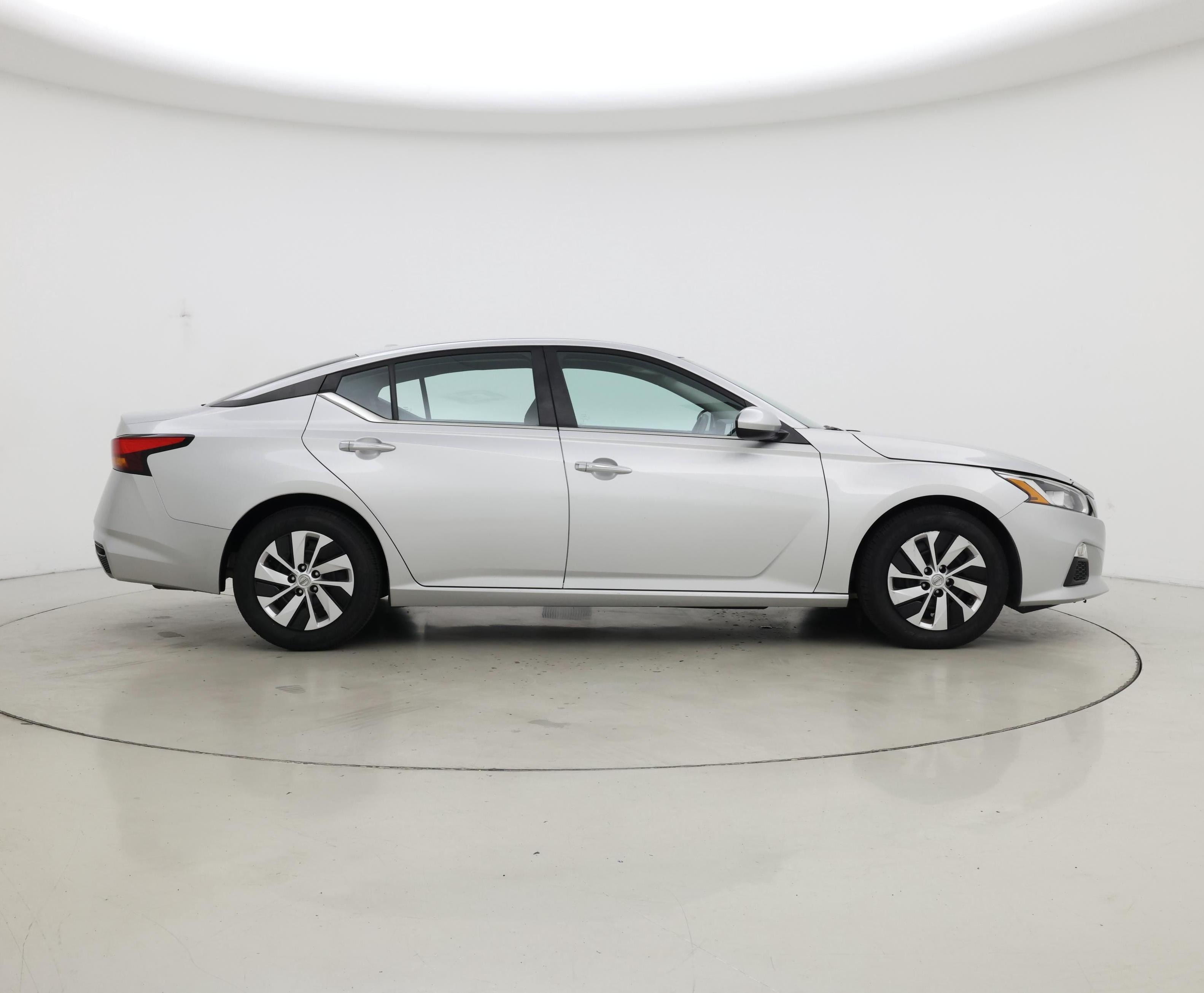 Thumbnail: 2020 Nissan Altima - 7