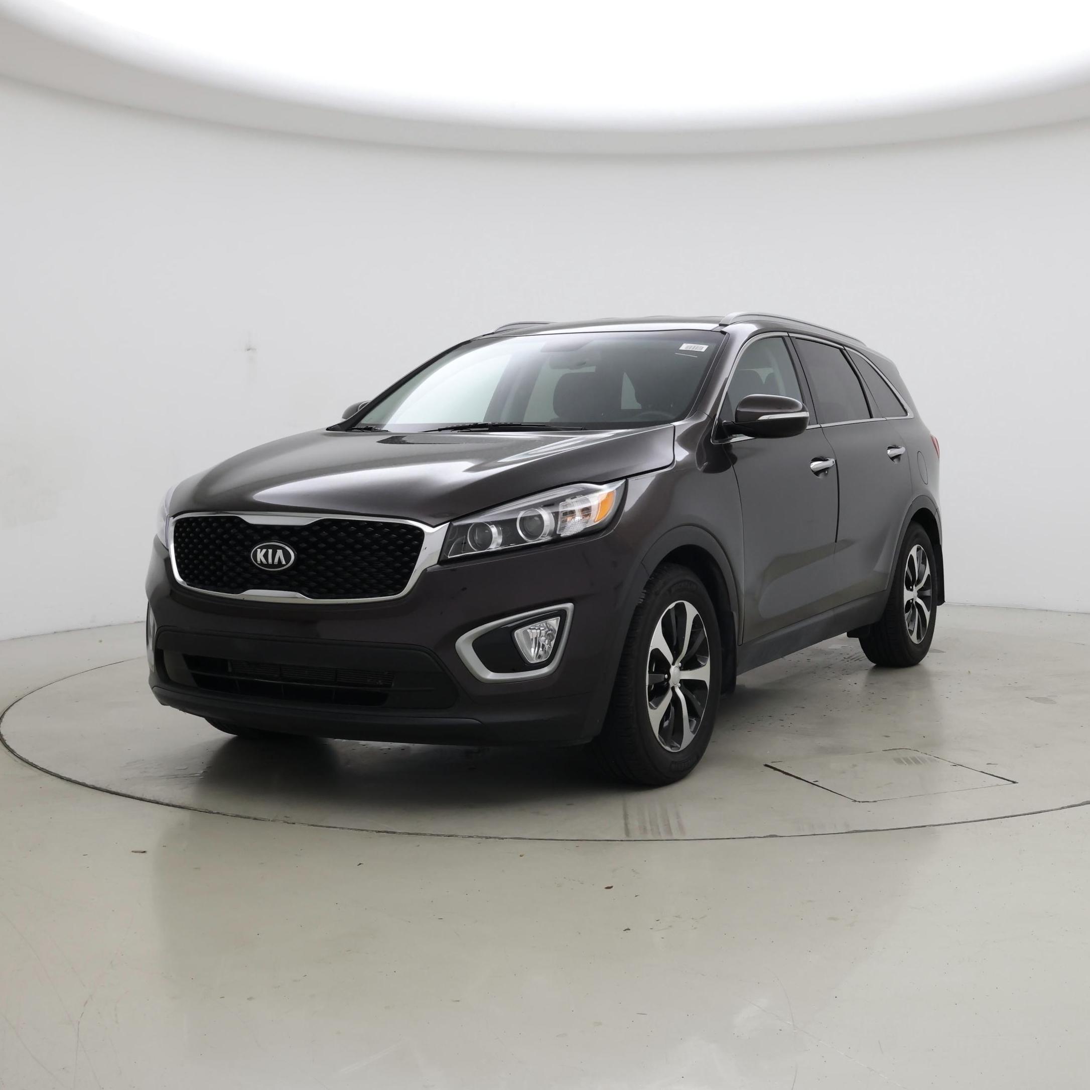 Thumbnail: 2016 Kia Sorento - 4