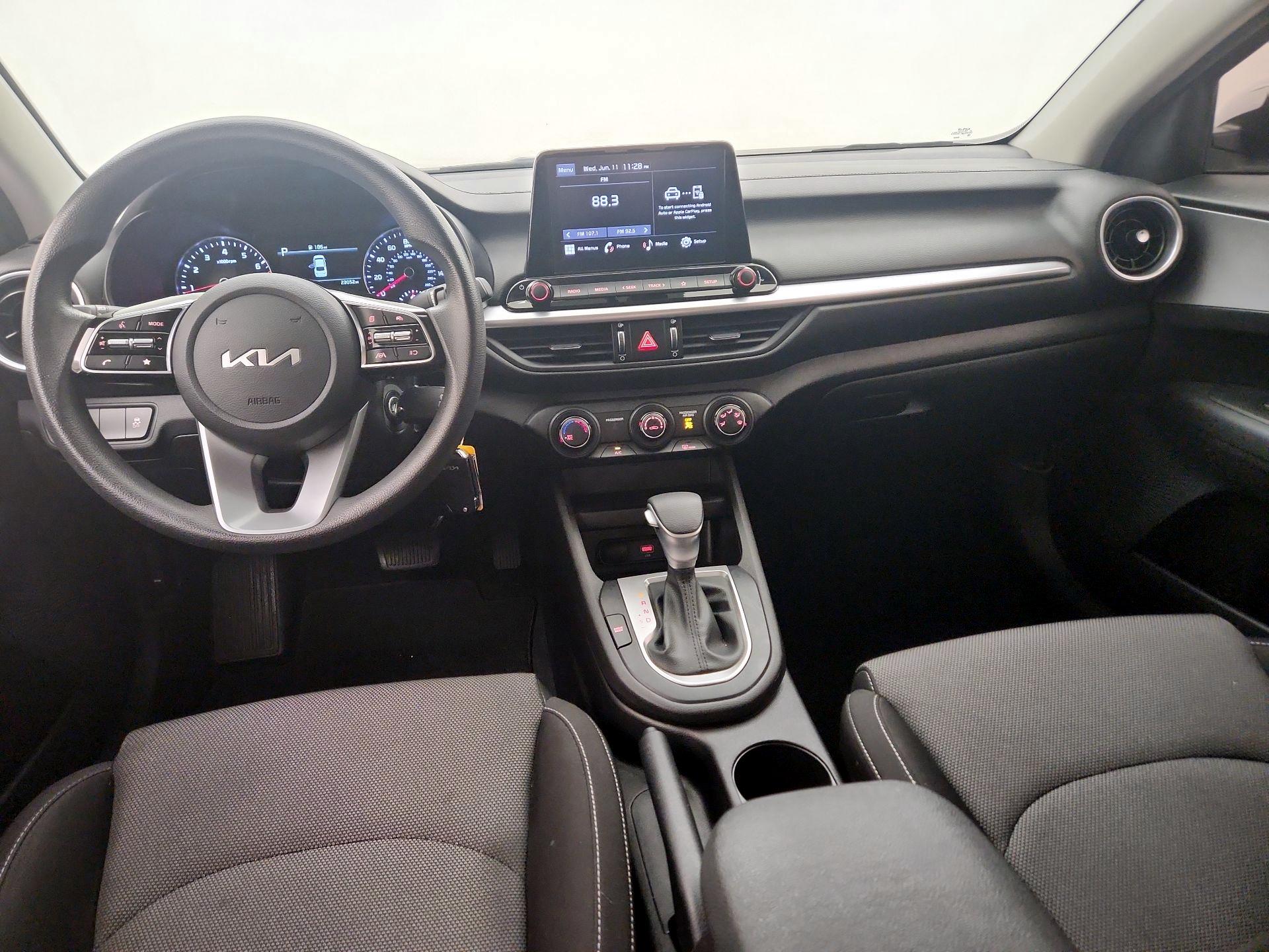 Thumbnail: 2023 Kia Forte - 9